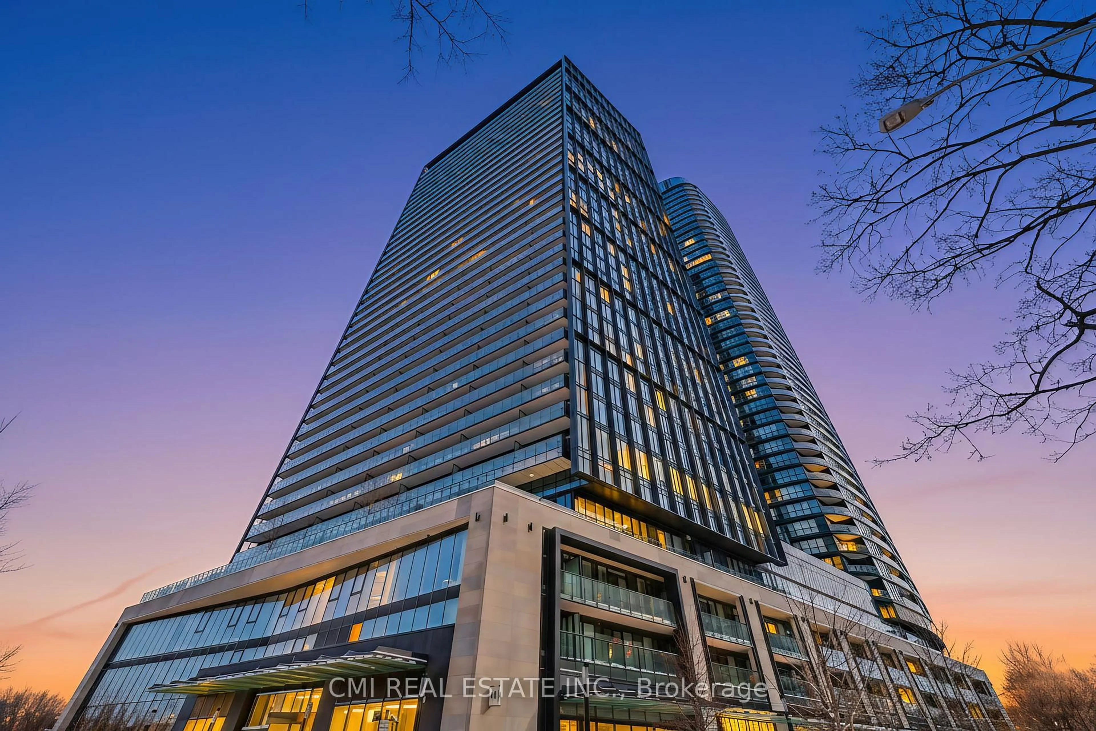 Indoor foyer for 585 Bloor St #3317, Toronto Ontario M4W 0B3