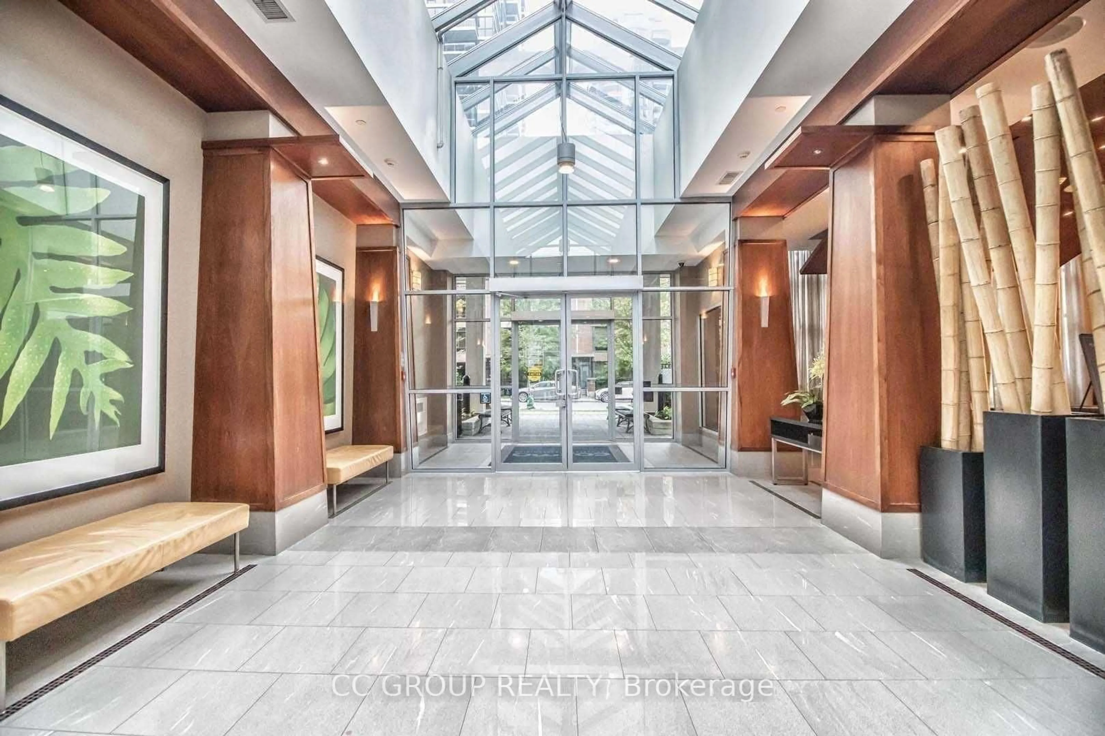 Lobby for 35 Bales Ave #1005, Toronto Ontario M2N 7L7