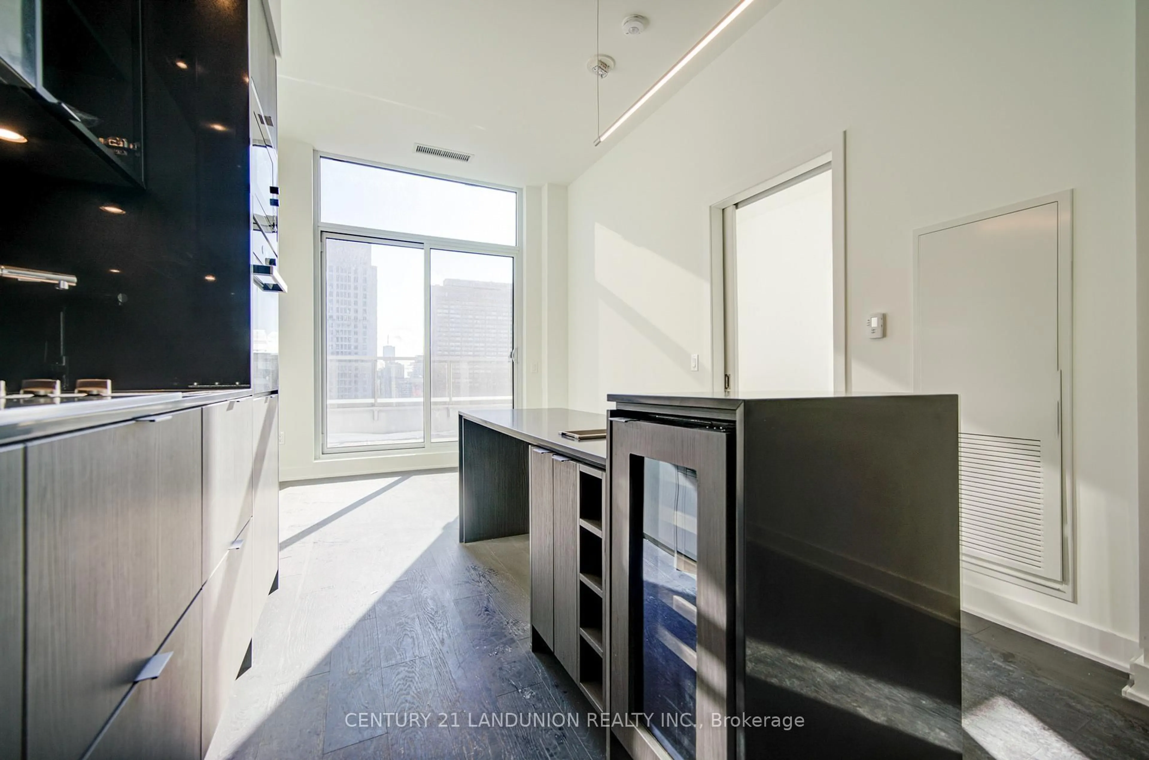 Unknown for 11 Yorkville Ave #3007, Toronto Ontario M4W 0B7