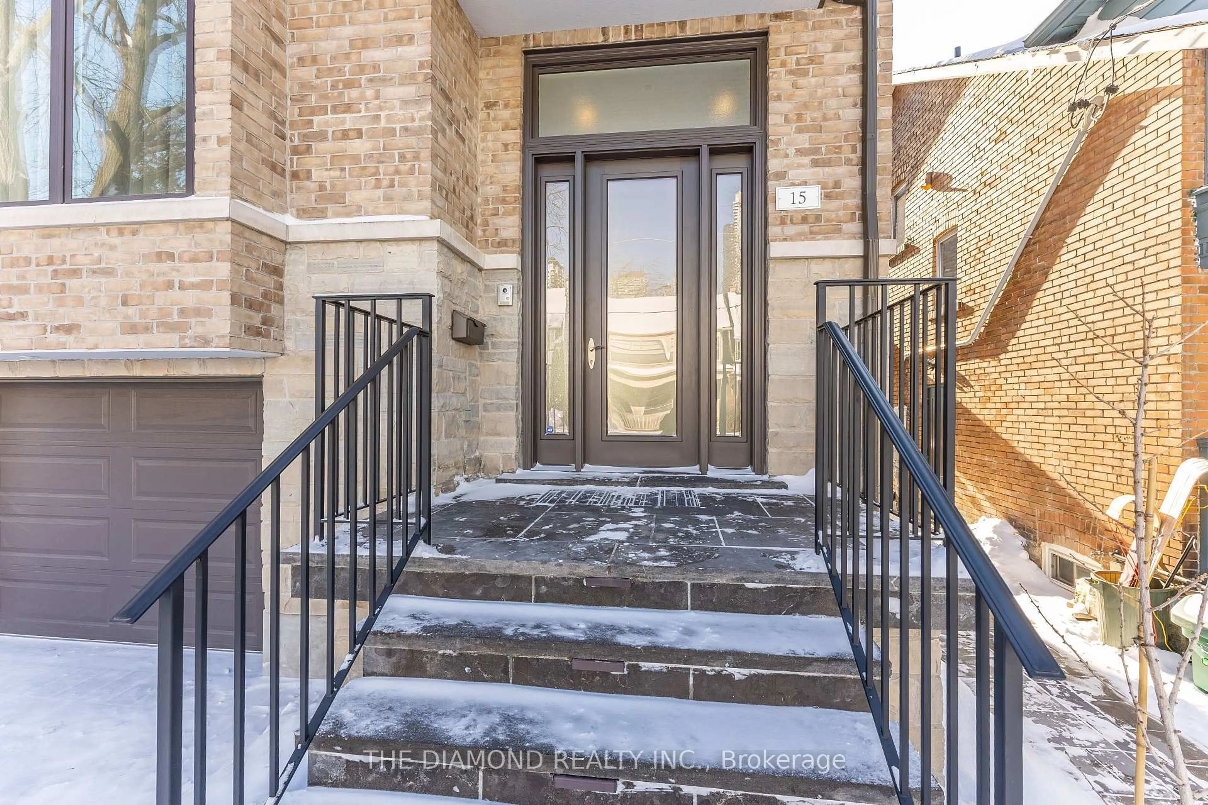 Unknown for 15 Carey Rd, Toronto Ontario M4S 1N9