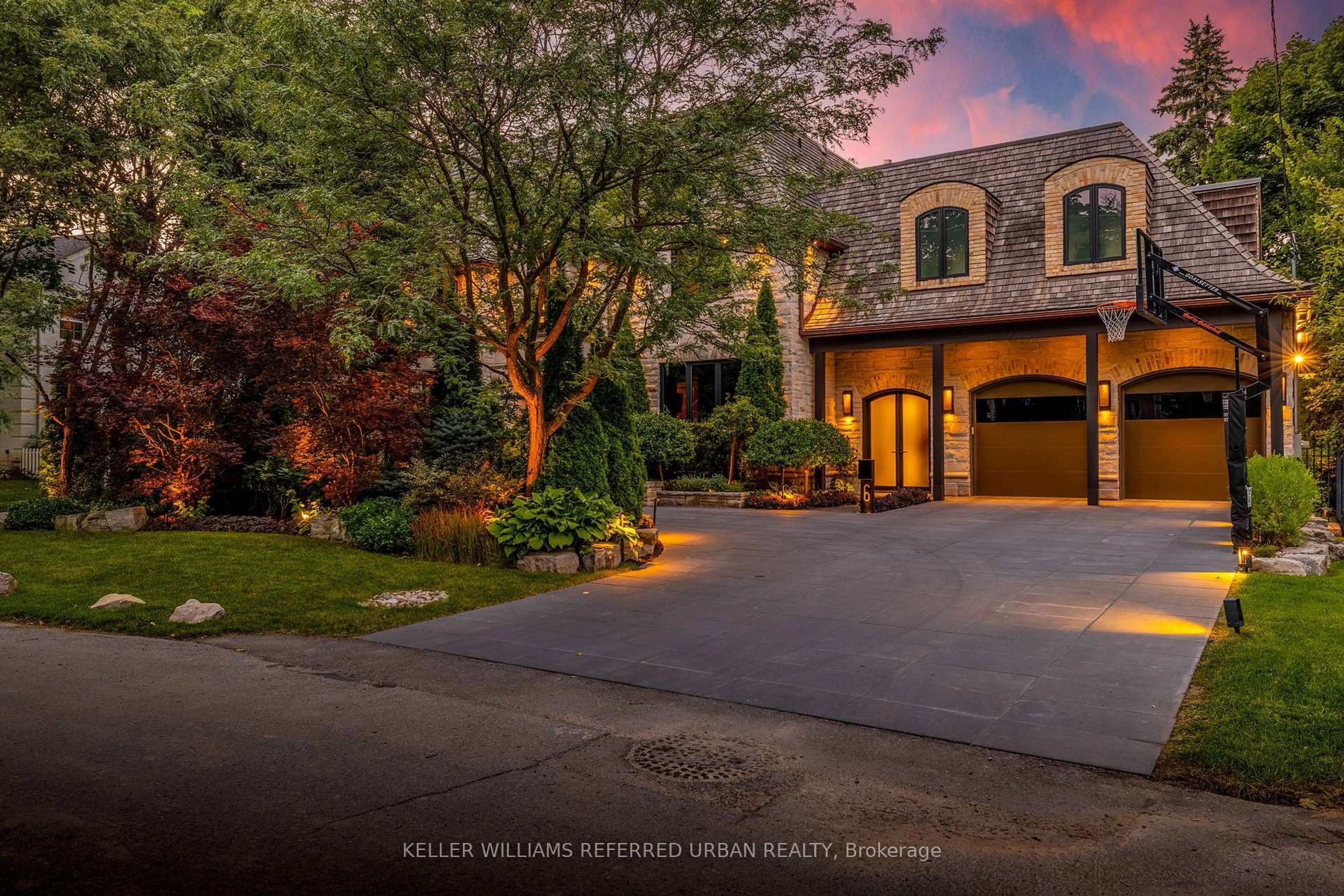 Unknown for 6 Bayview Wood, Toronto Ontario M4N 1R7