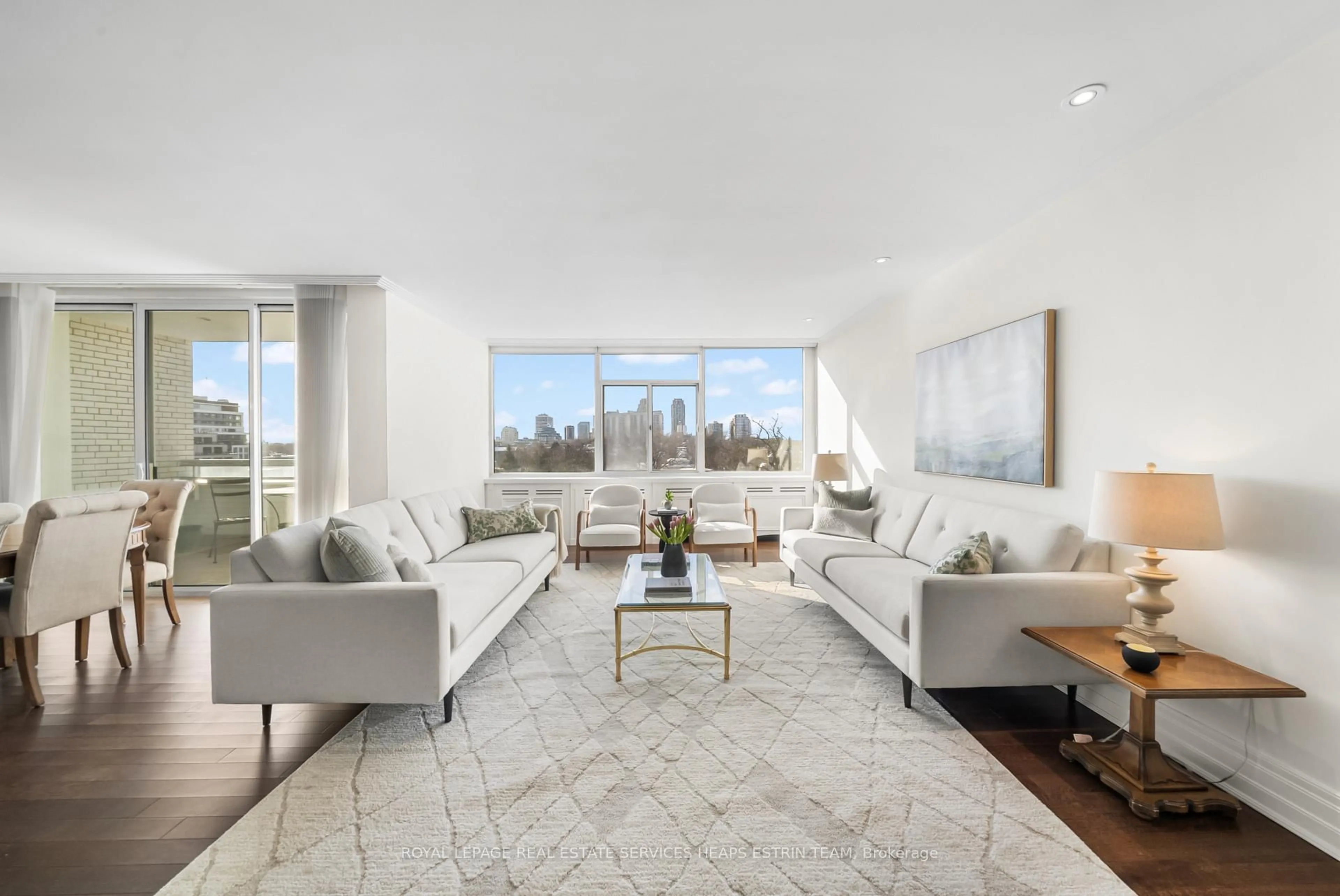 Living room with furniture, unknown for 500 Avenue Rd #807, Toronto Ontario M4V 2J6