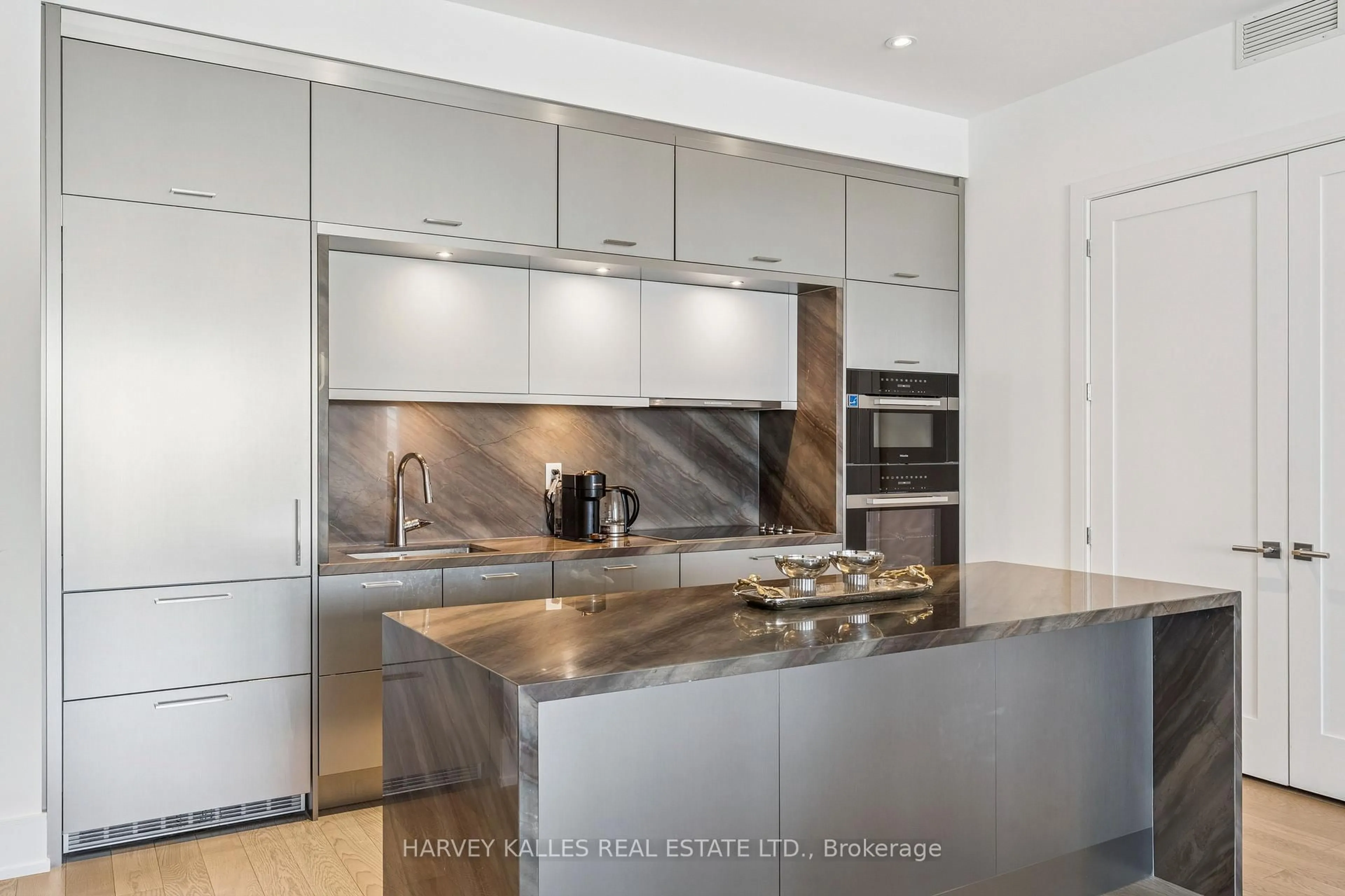 Contemporary kitchen, unknown for 155 Merchant's Wharf Ave #701, Toronto Ontario M5A 0Y4