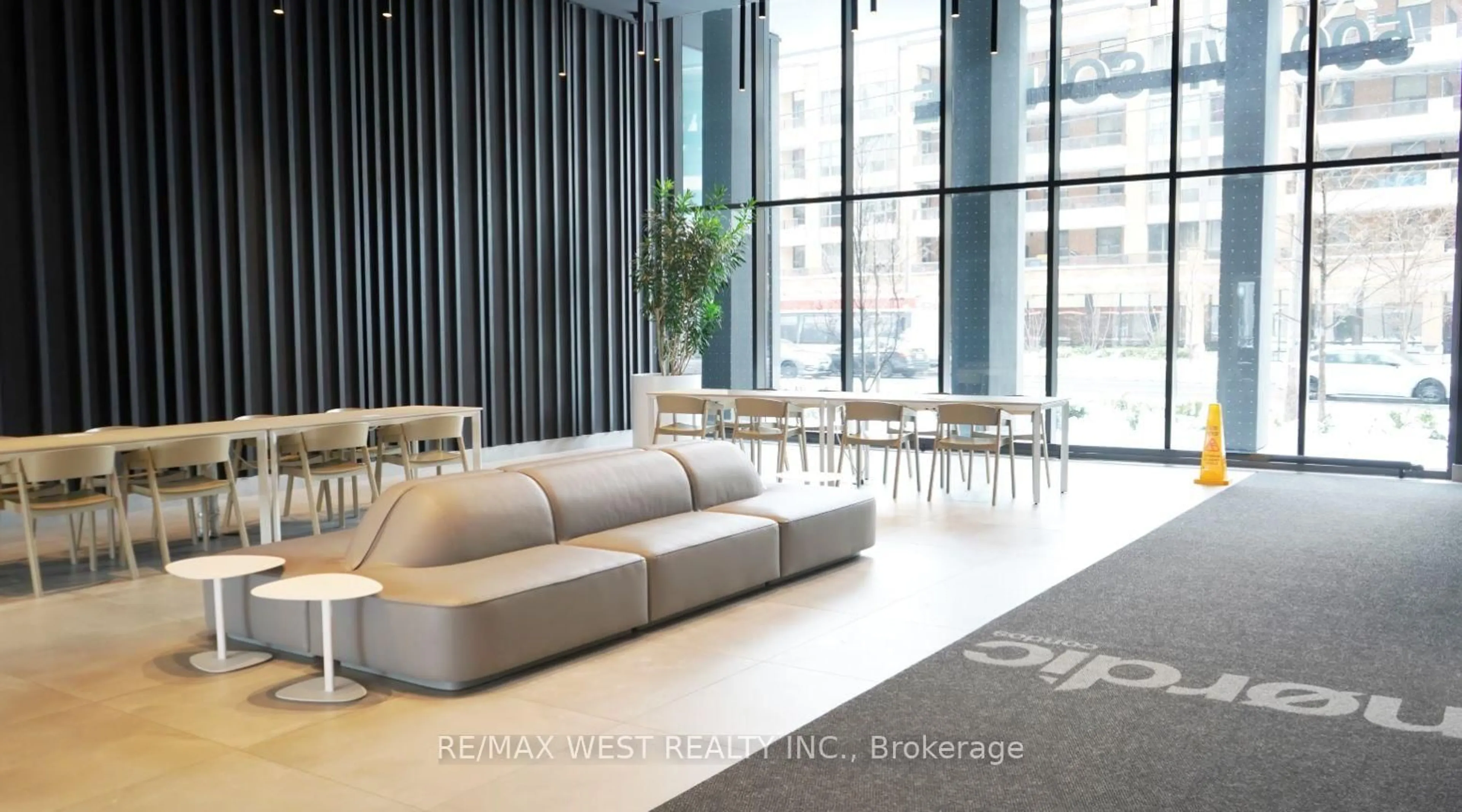 Lobby for 500 Wilson Ave #630, Toronto Ontario M3H 5Y9