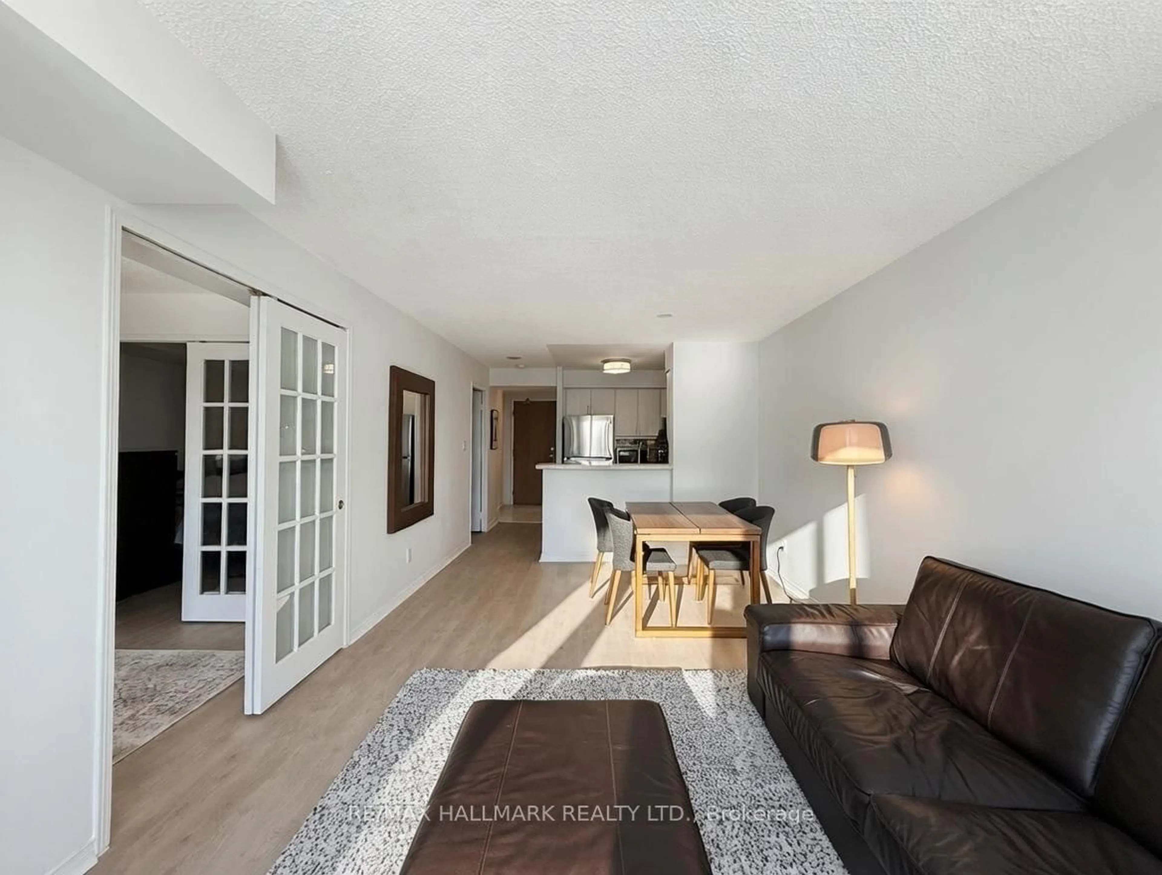 Living room with furniture, unknown for 233 Beecroft Rd #522, Toronto Ontario M2N 6Z9