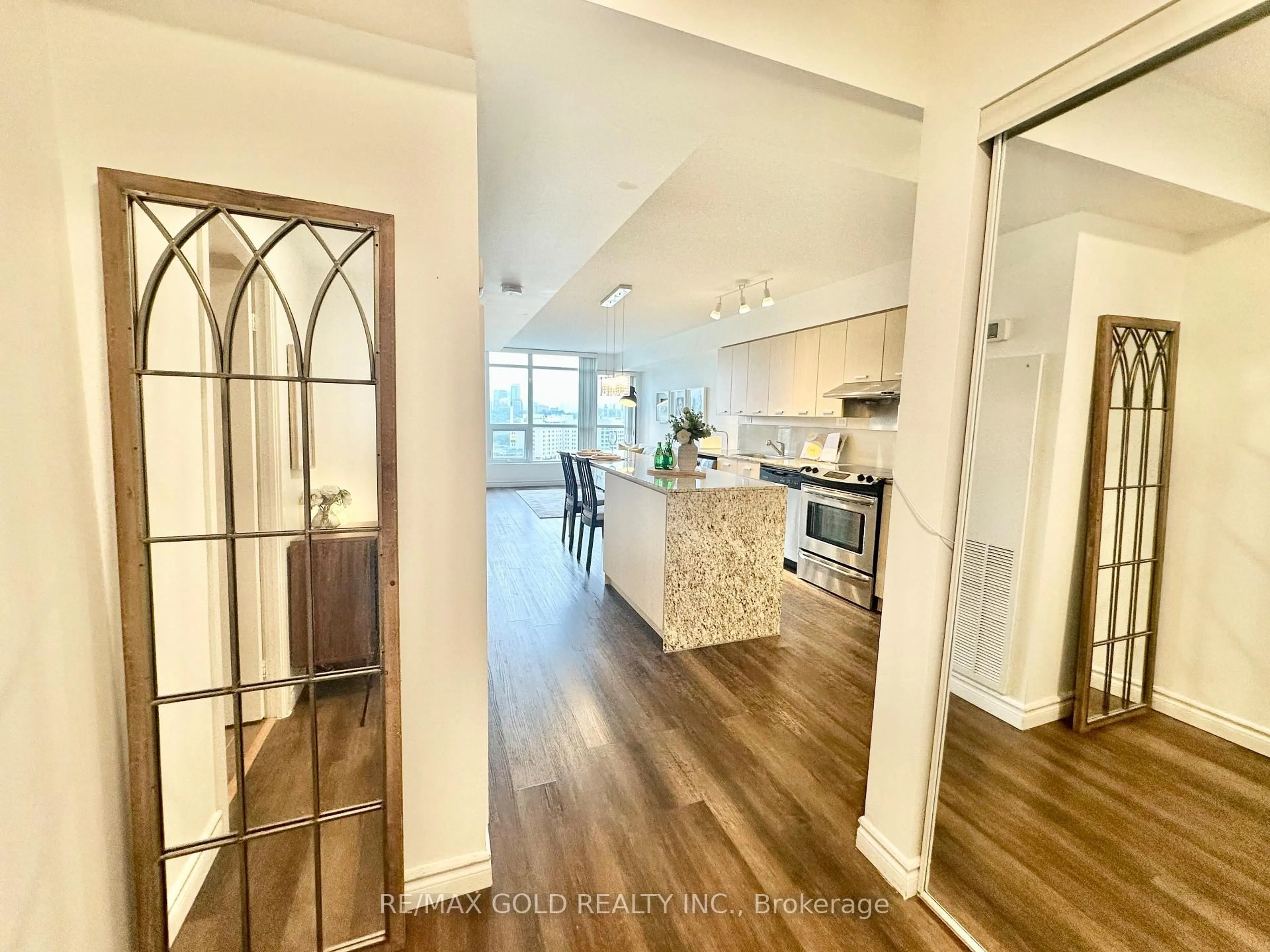 Open concept kitchen, unknown for 29 Singer Crt #1210, Toronto Ontario M2K 0B3