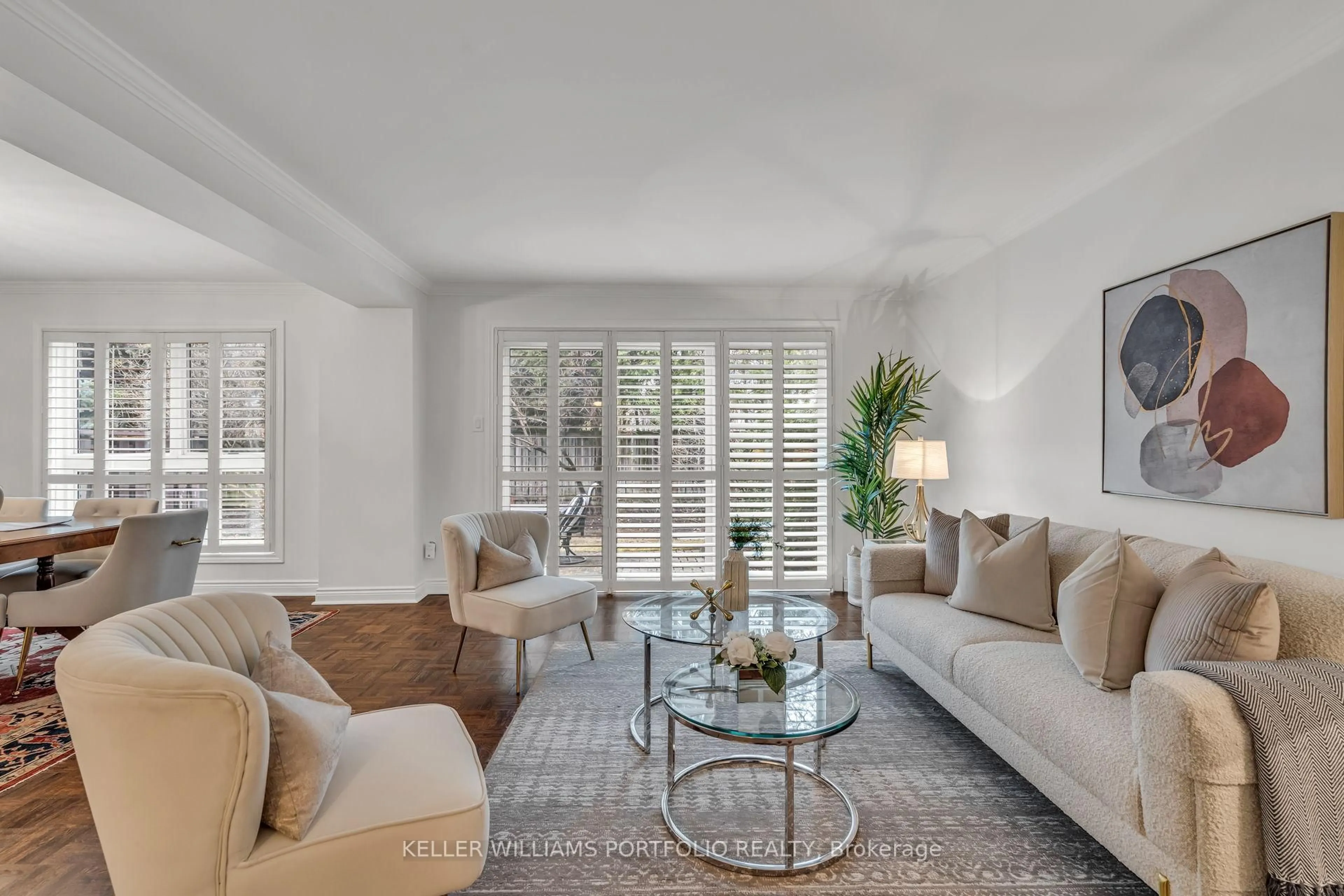 Living room with furniture, unknown for 27 Snowshoe Mill Way, Toronto Ontario M2L 1T4