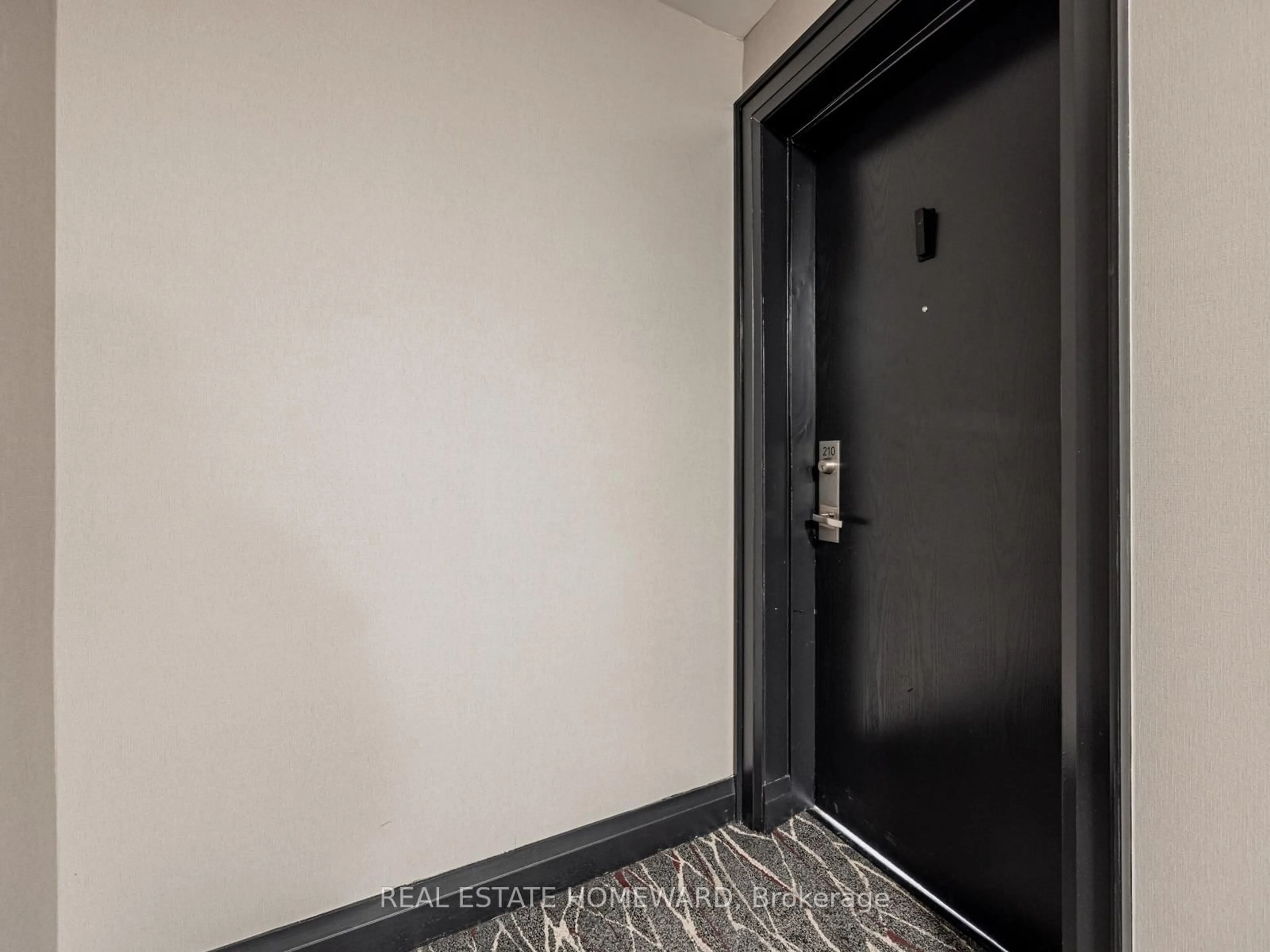 Indoor foyer for 40 Glen Rd #210, Toronto Ontario M4W 2V1