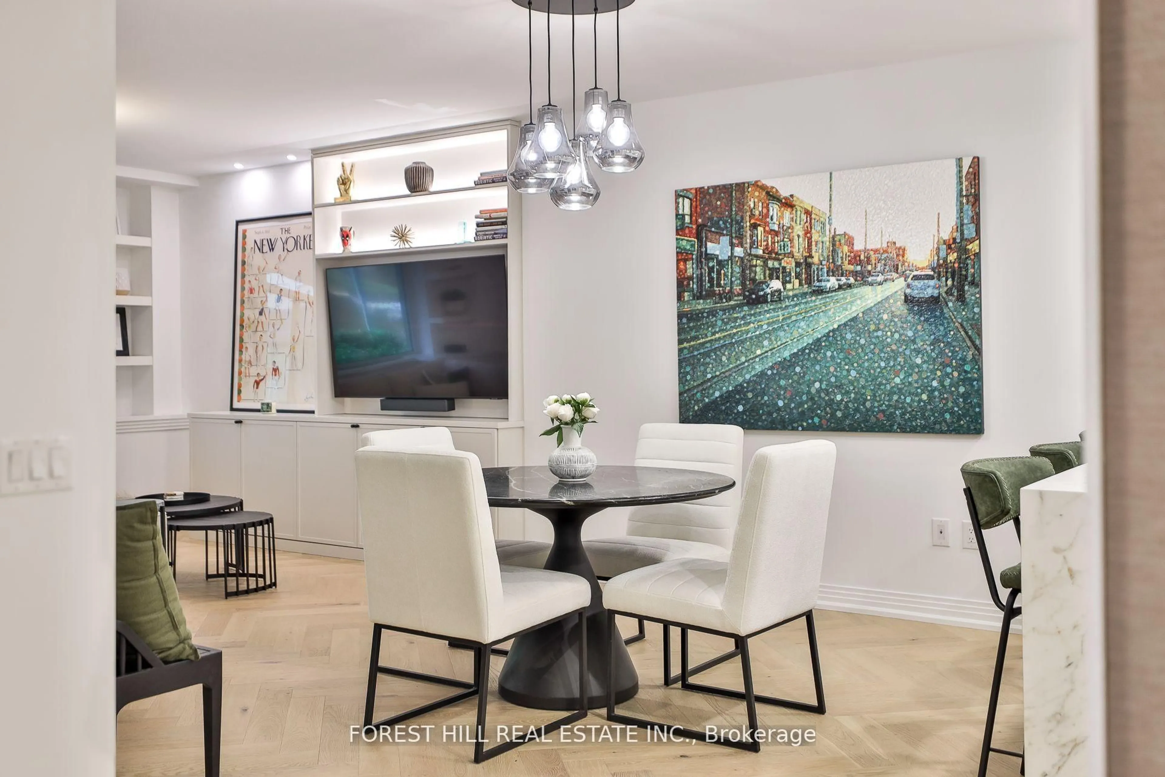 Dining room, ceramic/tile floor for 1 Benvenuto Pl #129, Toronto Ontario M4V 2L1