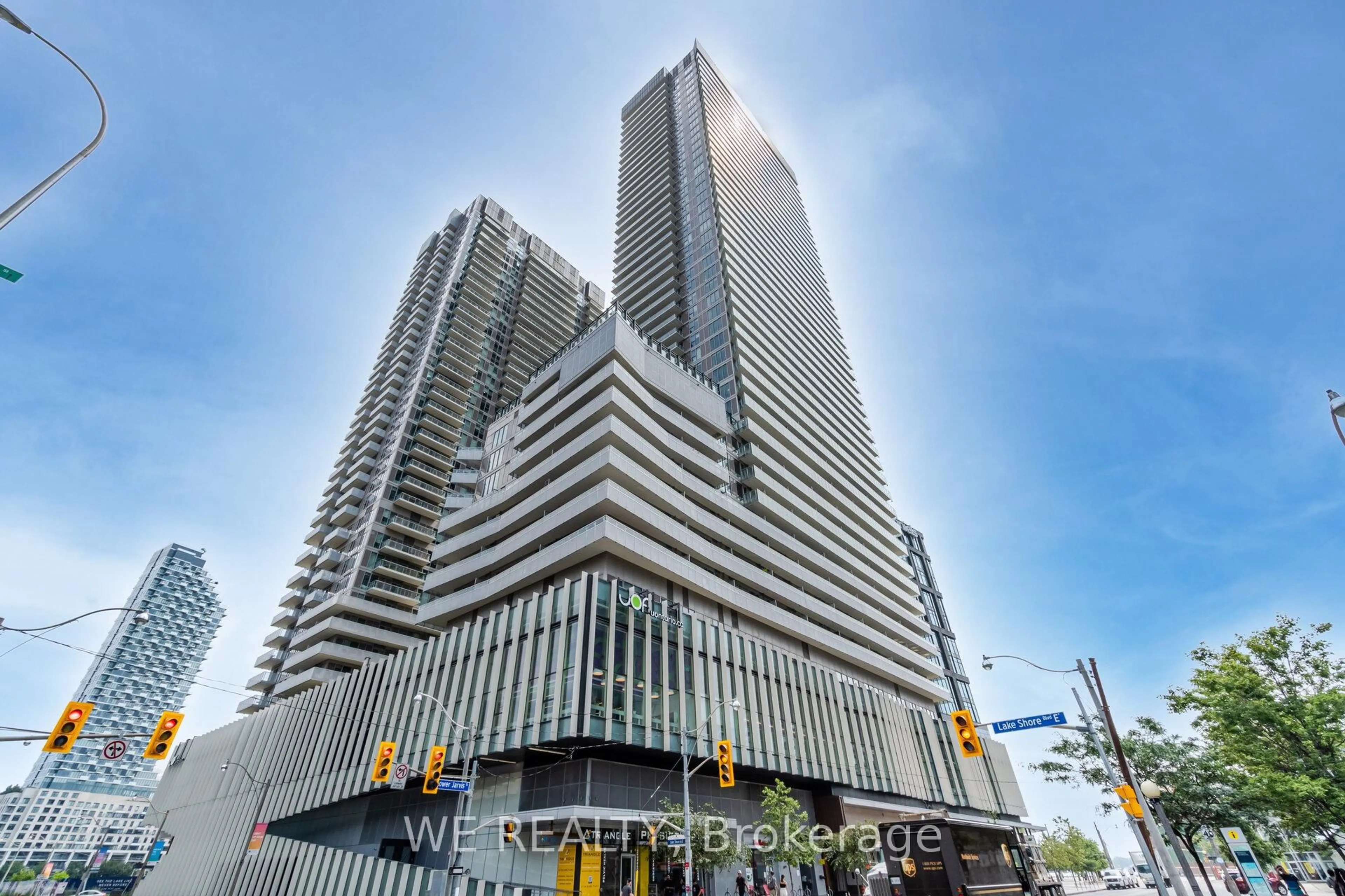 Indoor foyer for 15 Lower Jarvis St #804, Toronto Ontario M5E 1Z2