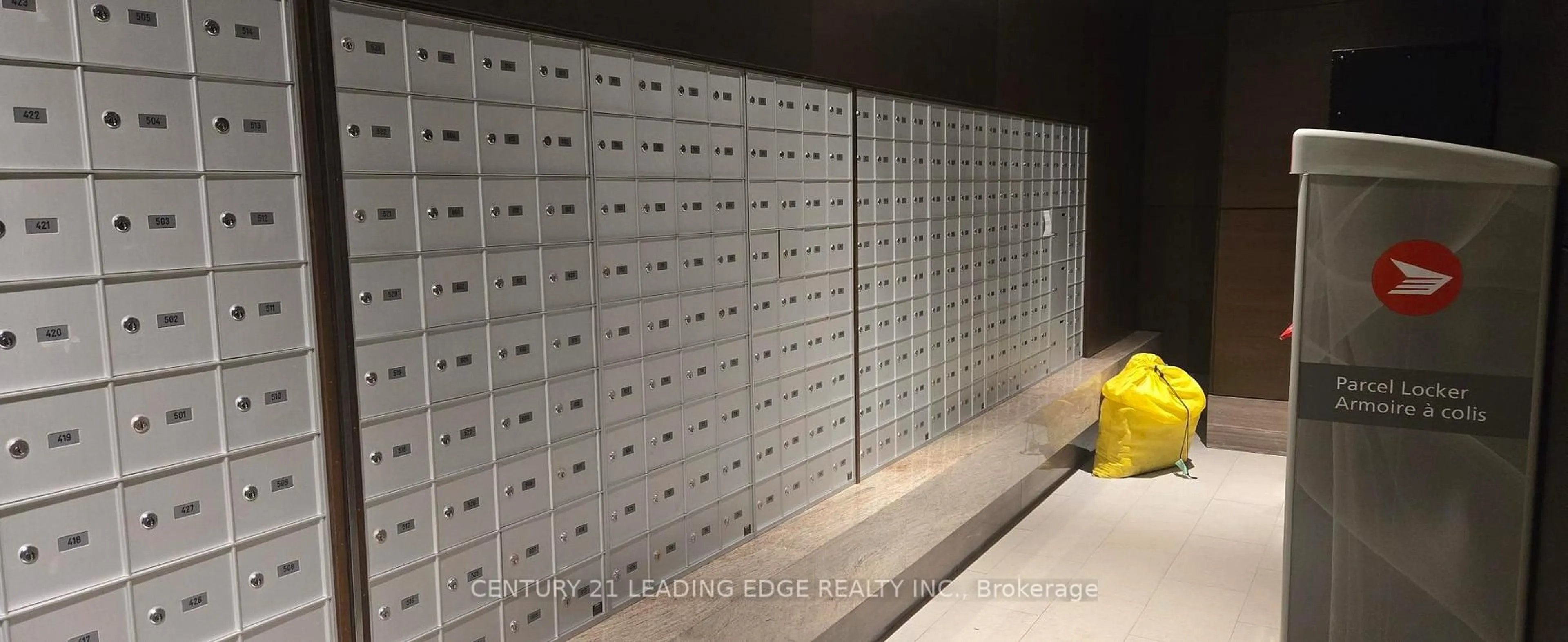 Storage room or clothes room or walk-in closet for 35 Brian Peck Cres #414, Toronto Ontario M4G 0A5