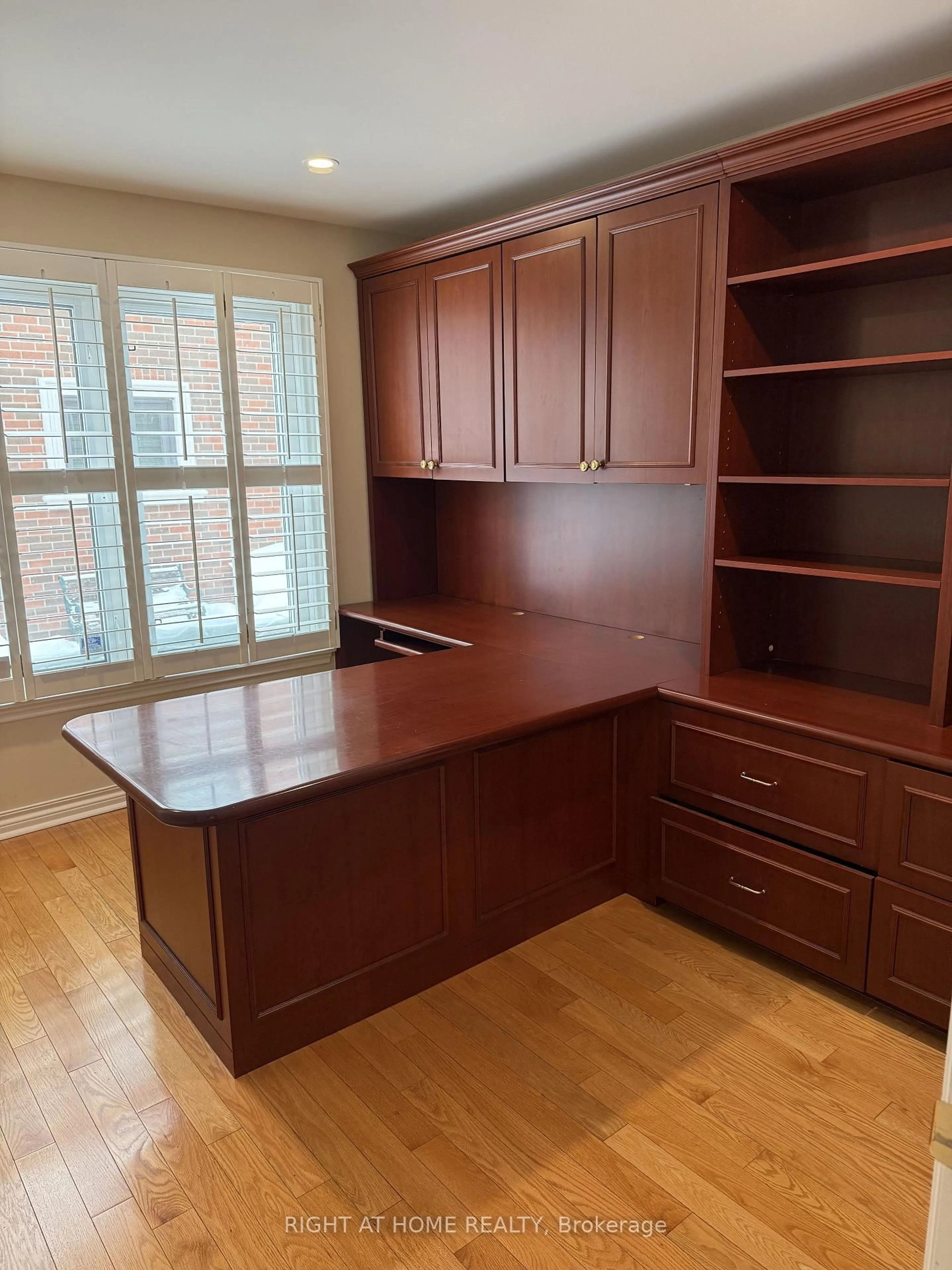 A pic of a room for 6 Carriage Lane, Toronto Ontario M2R 3V6