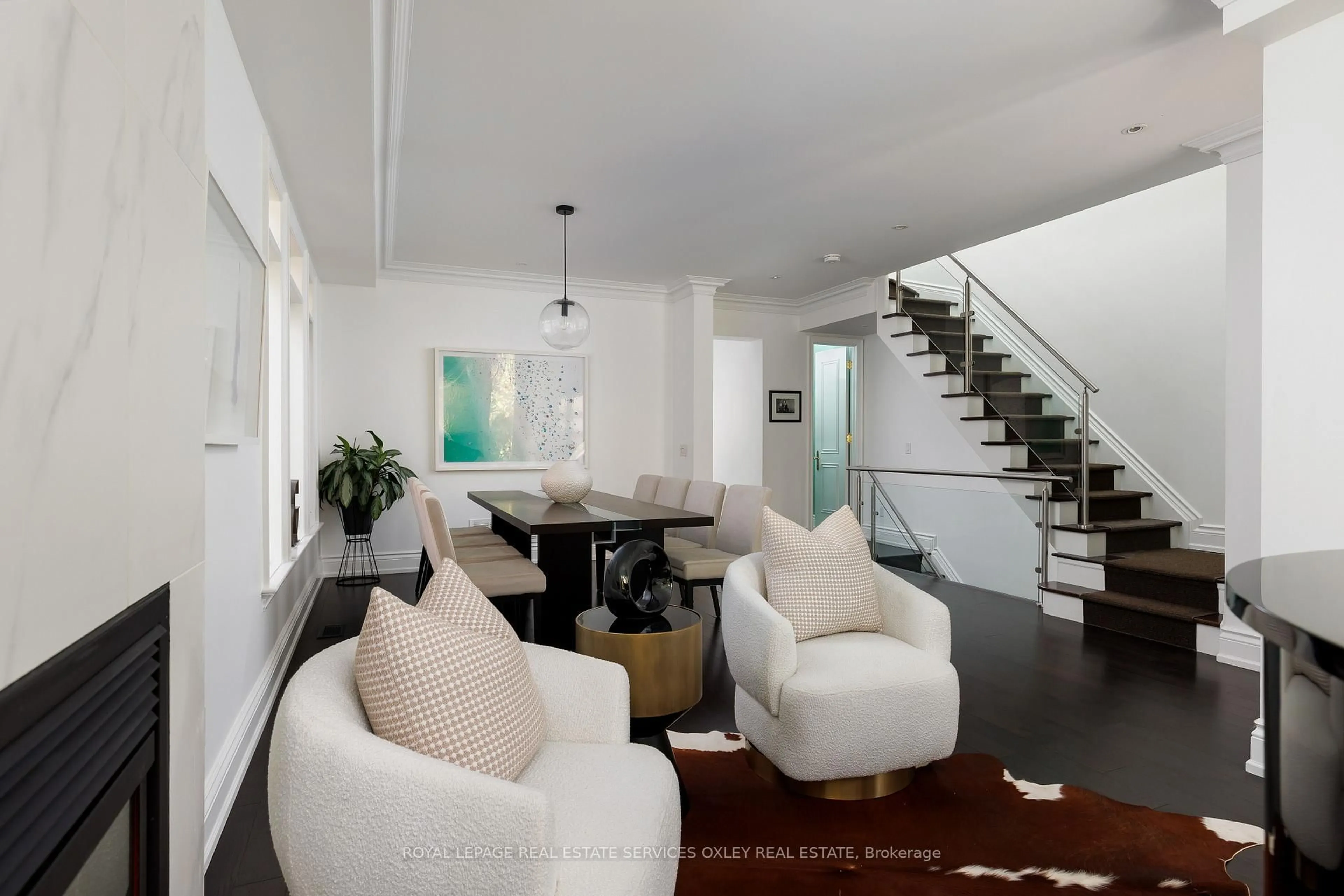 Living room with furniture, unknown for 46 Mathersfield Dr, Toronto Ontario M4W 3W5