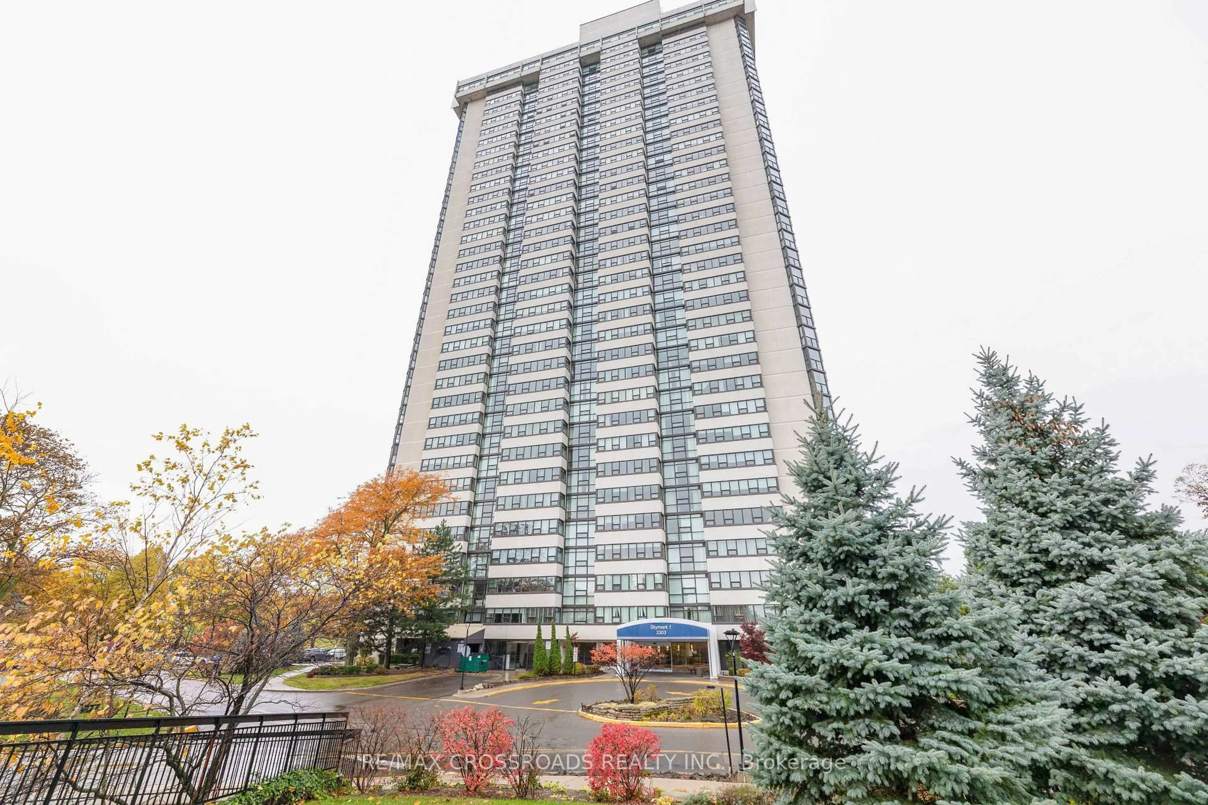 Patio, building for 3303 Don Mills Rd #1907, Toronto Ontario M2J 4T6