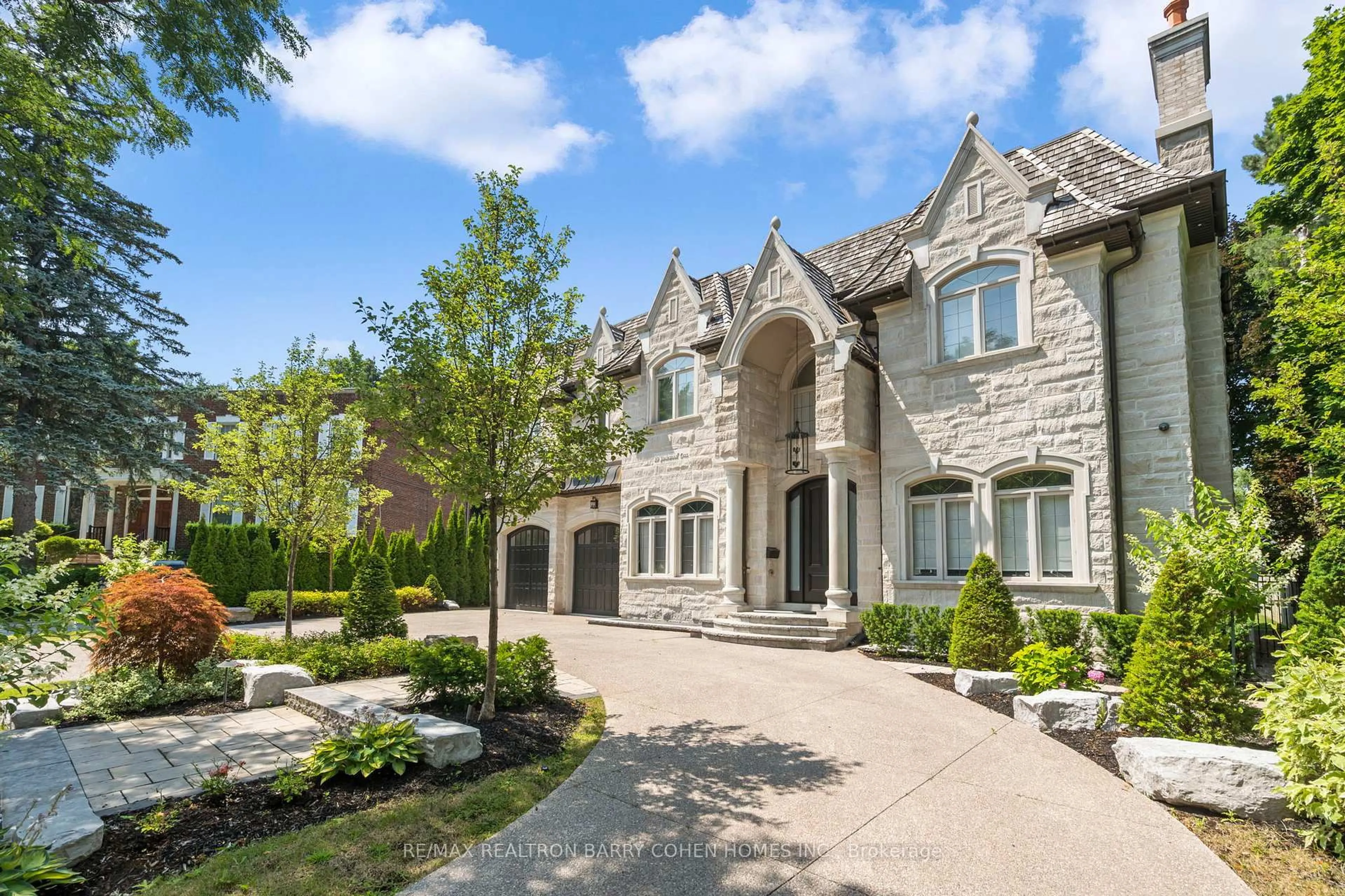 Home with brick exterior material, street for 29 Junewood Cres, Toronto Ontario M2L 2C3