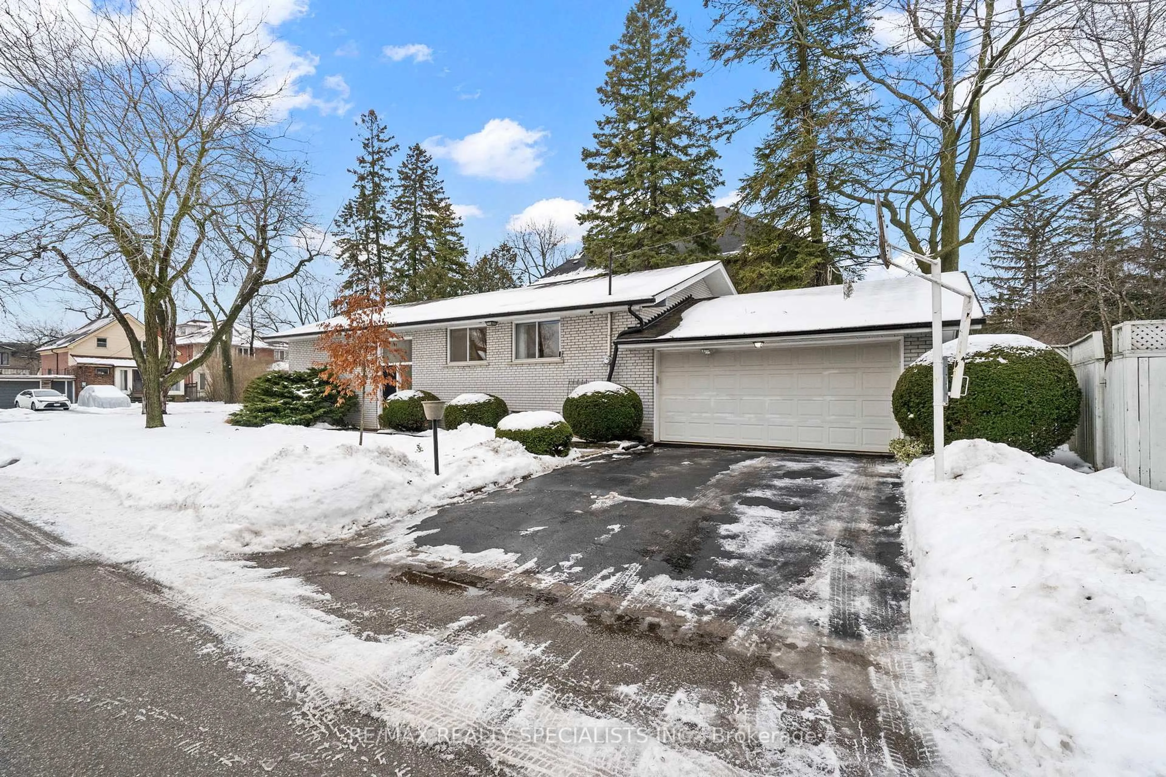 Unknown for 322 Parkview Ave, Toronto Ontario M2N 3Z4