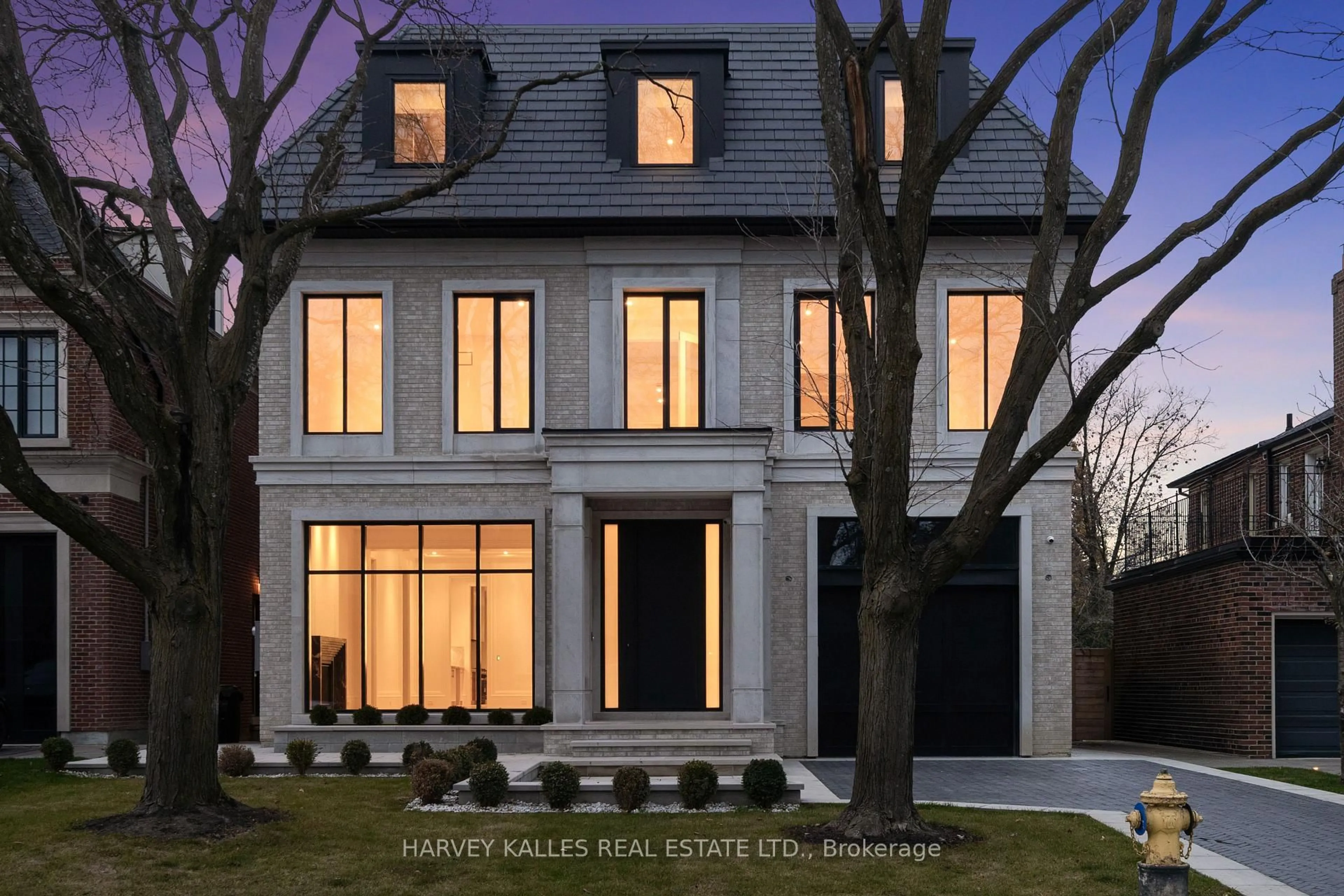 Home with brick exterior material, street for 370 Glengrove Ave, Toronto Ontario M5N 1W5