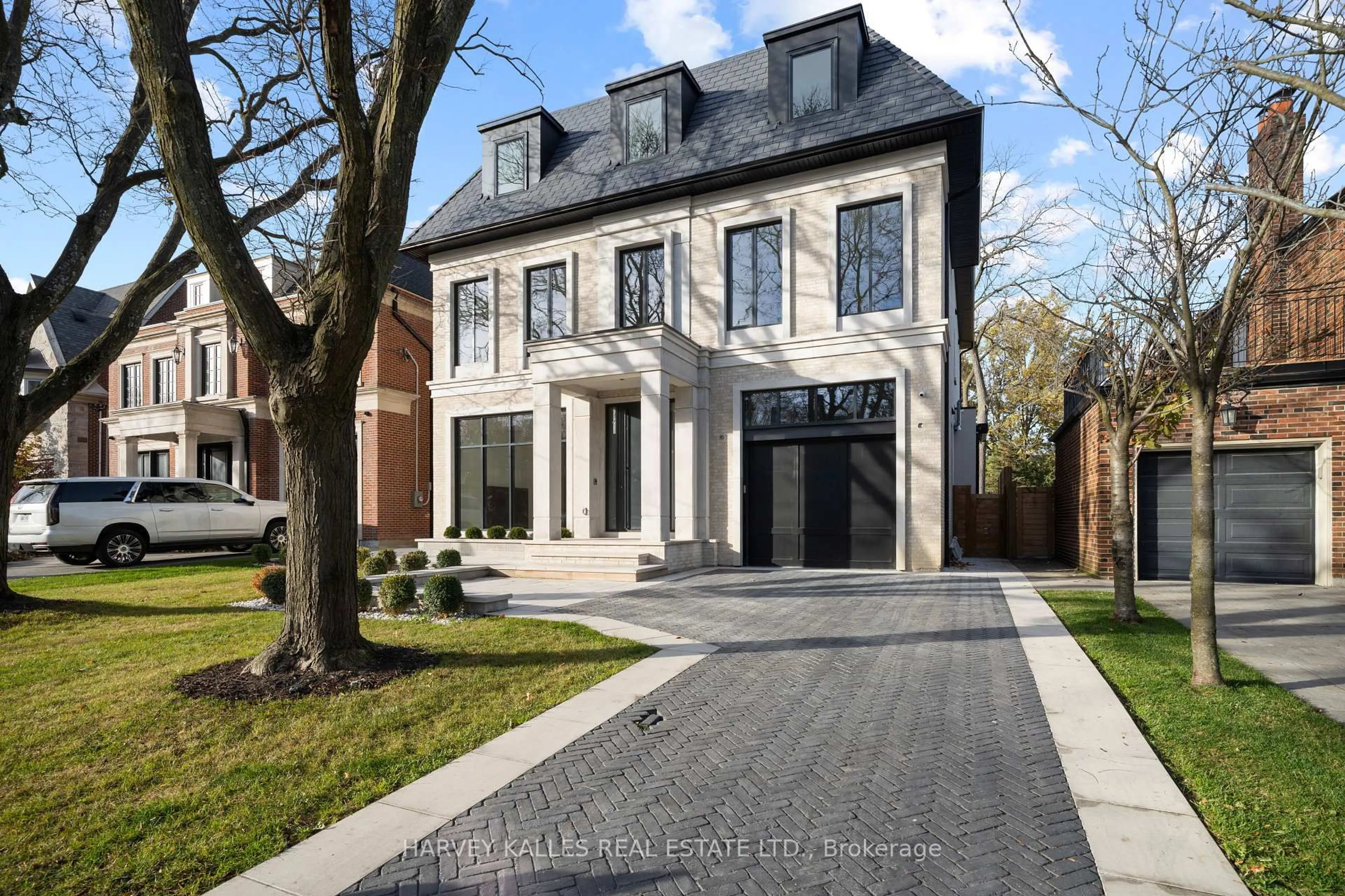 Home with brick exterior material, street for 370 Glengrove Ave, Toronto Ontario M5N 1W5