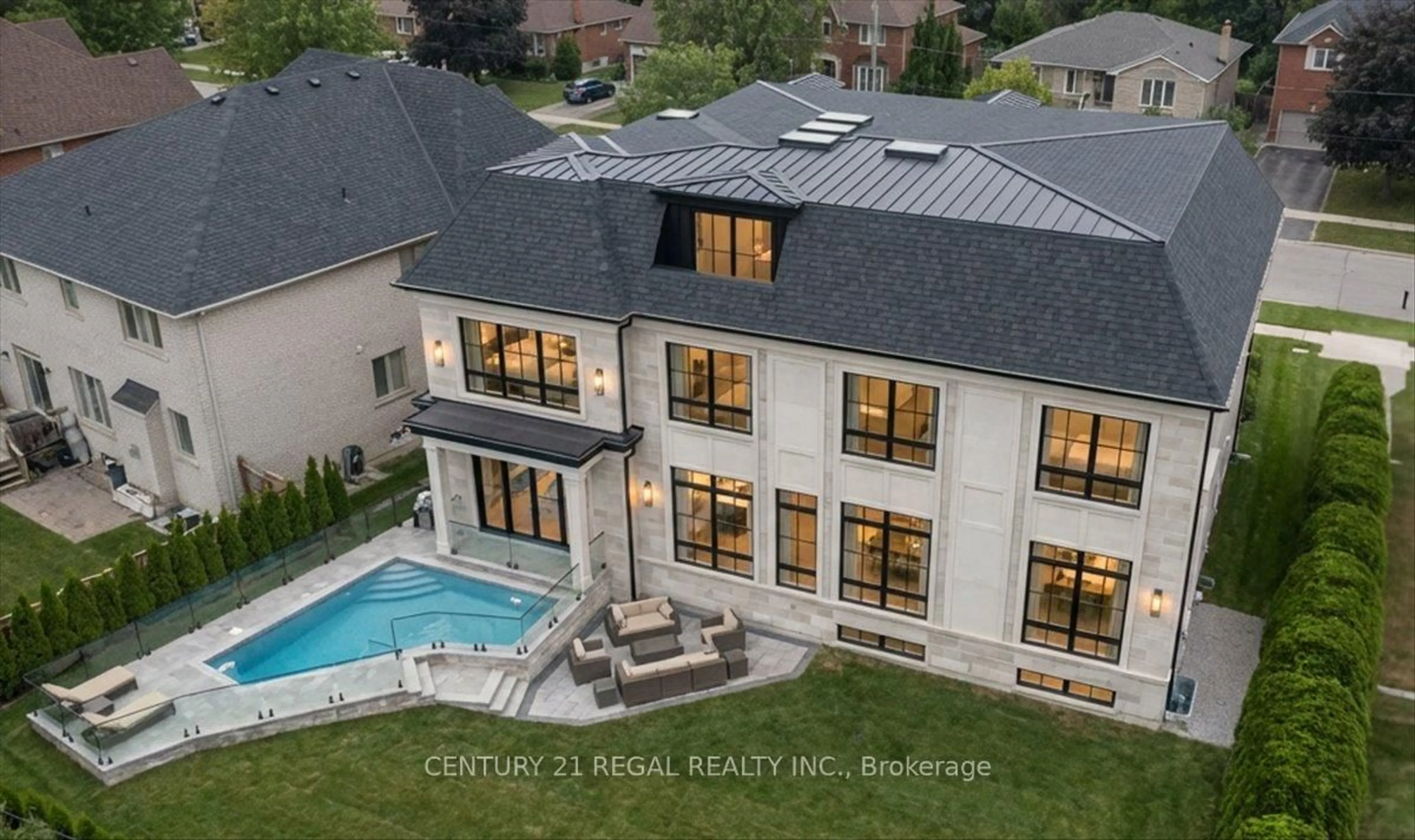 A pic from outside/outdoor area/front of a property/back of a property/a pic from drone, unknown for 11 Montressor Dr, Toronto Ontario M2P 1Y9