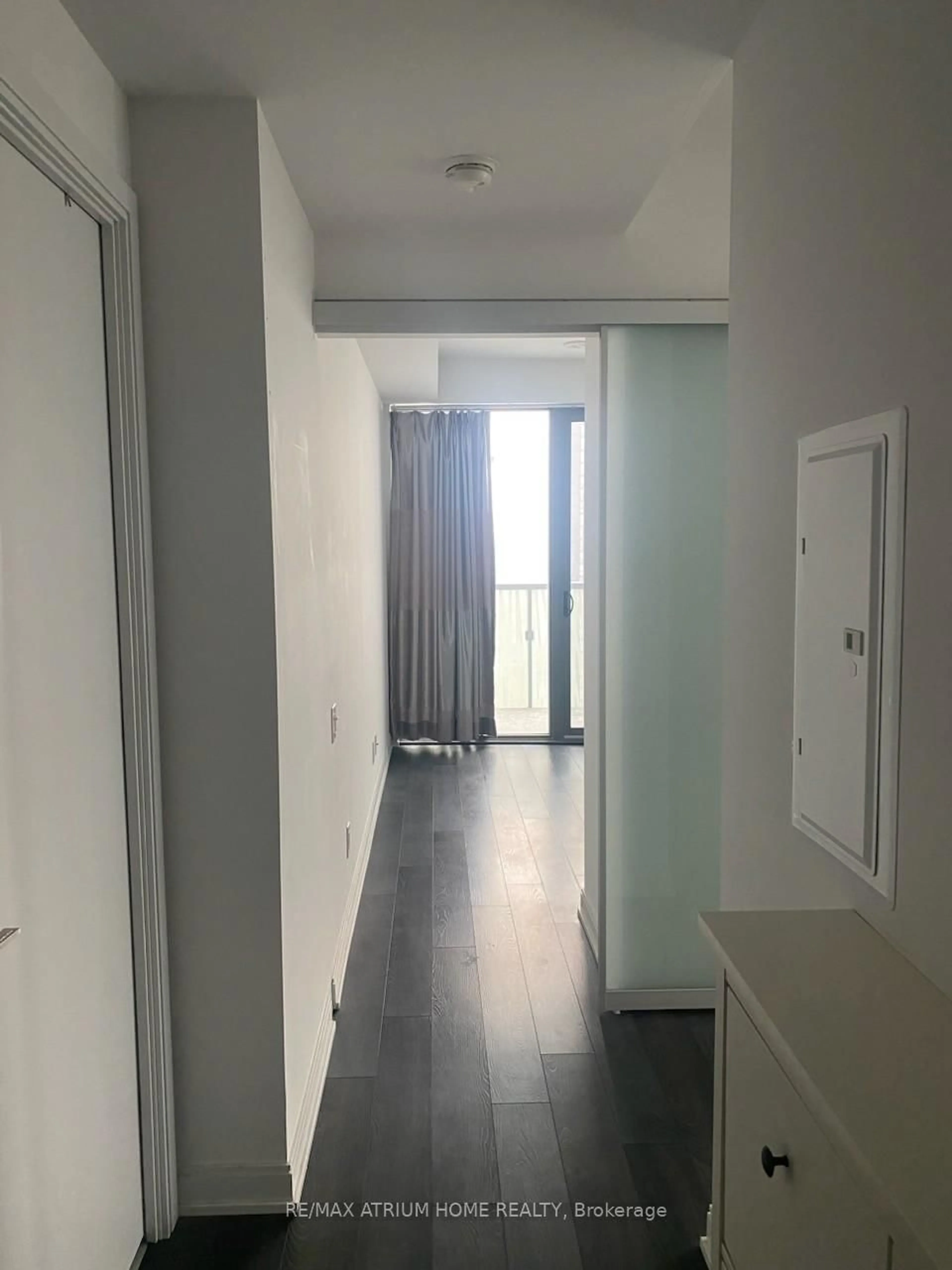 Indoor foyer for 50 Charles St #2903, Toronto Ontario M4Y 1T1