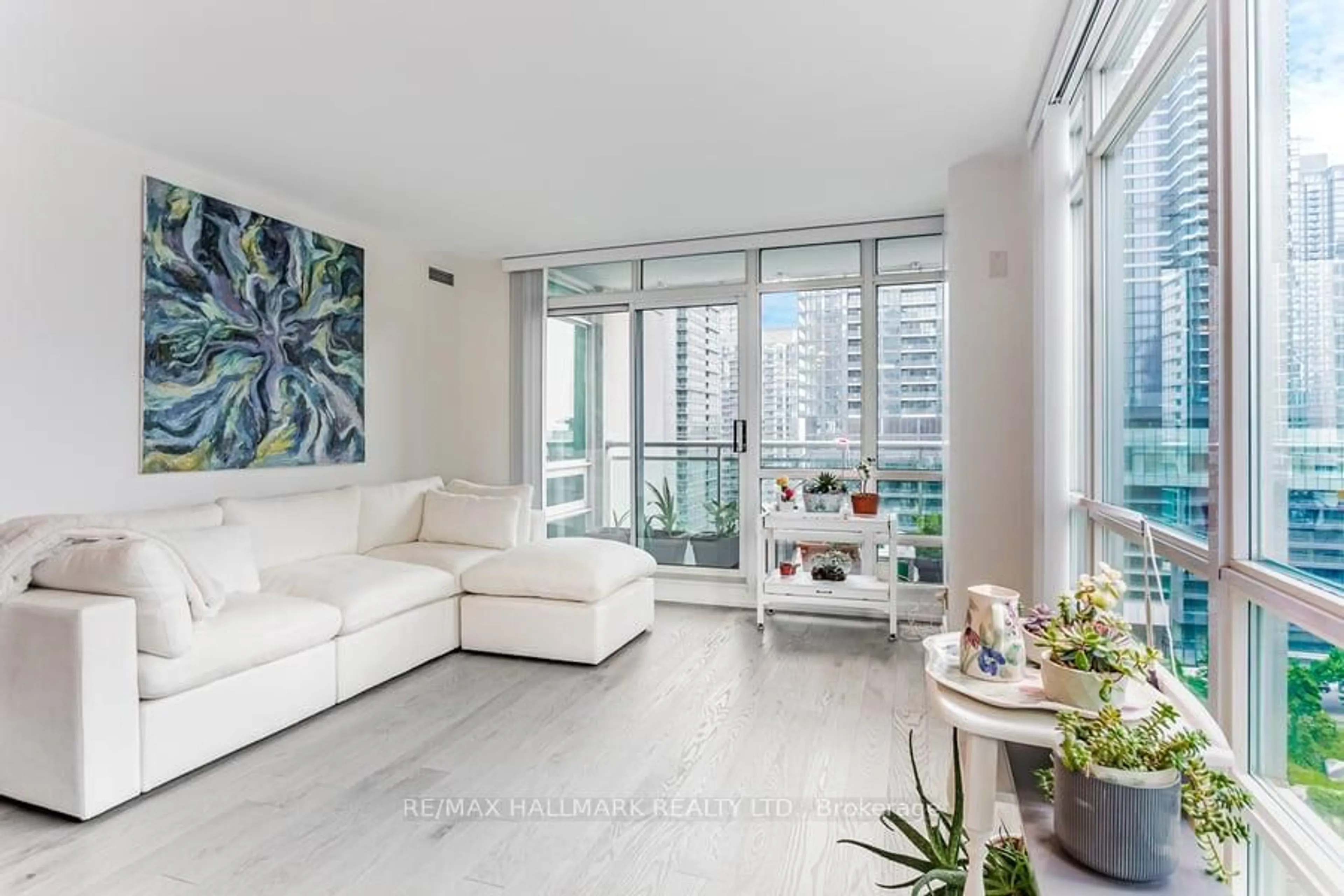 Living room with furniture, unknown for 381 Front St #1810, Toronto Ontario M5V 3R8