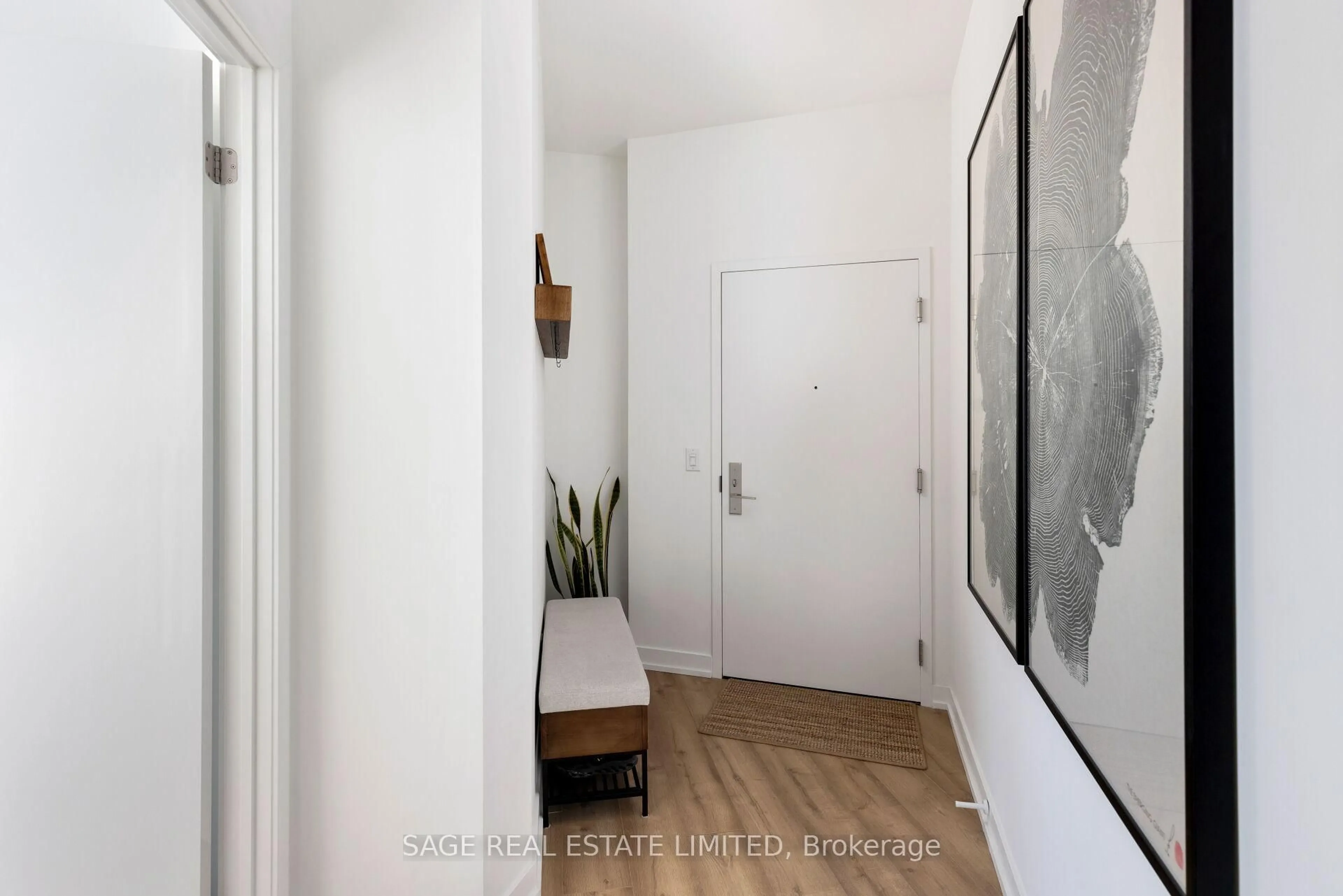 Indoor entryway for 135 East Liberty St #715, Toronto Ontario M6K 0G7