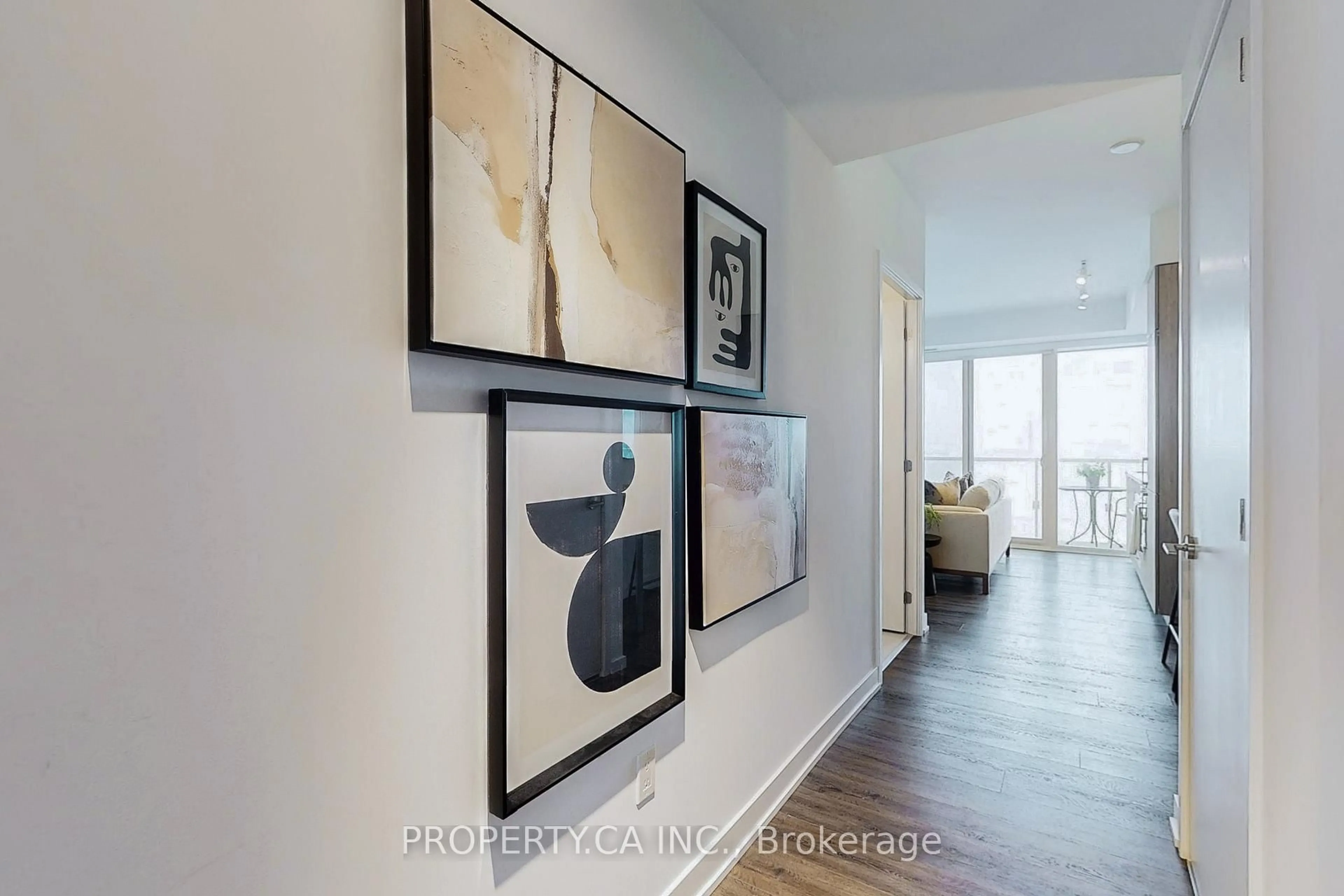 Indoor entryway for 15 Queens Quay #2209, Toronto Ontario M5E 0C5