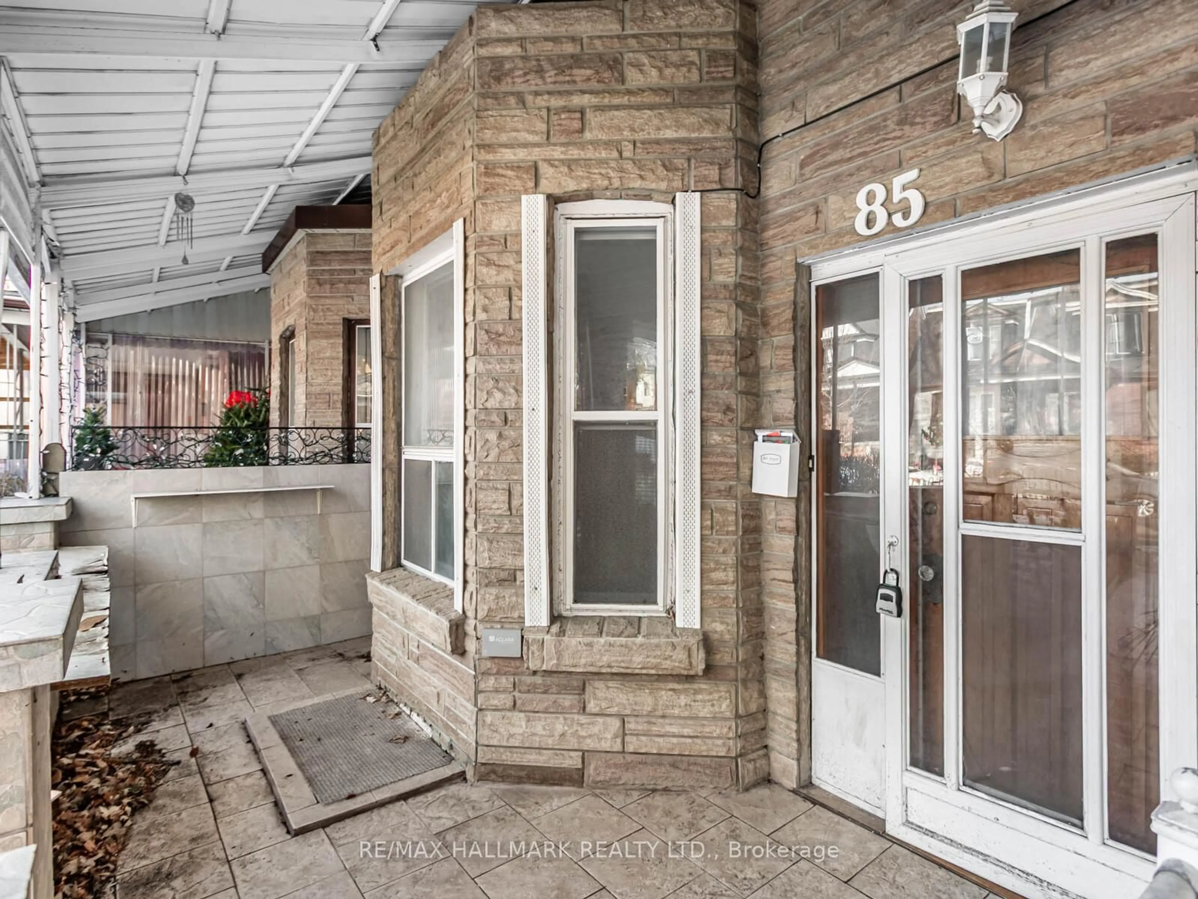 Unknown for 85 Lindsey Ave, Toronto Ontario M6H 1E4