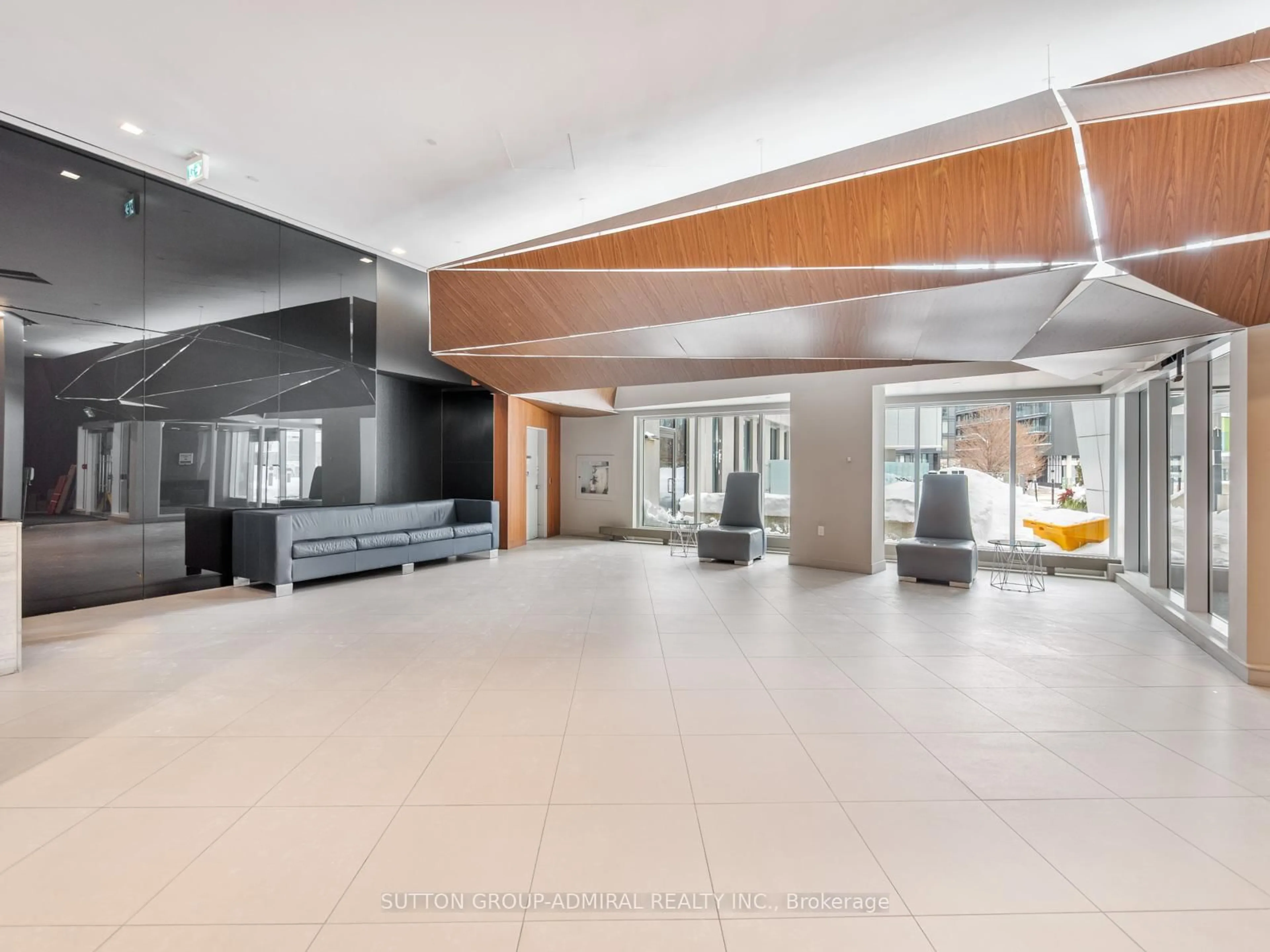 Lobby for 75 Queens Wharf Rd #315, Toronto Ontario M5V 0J8