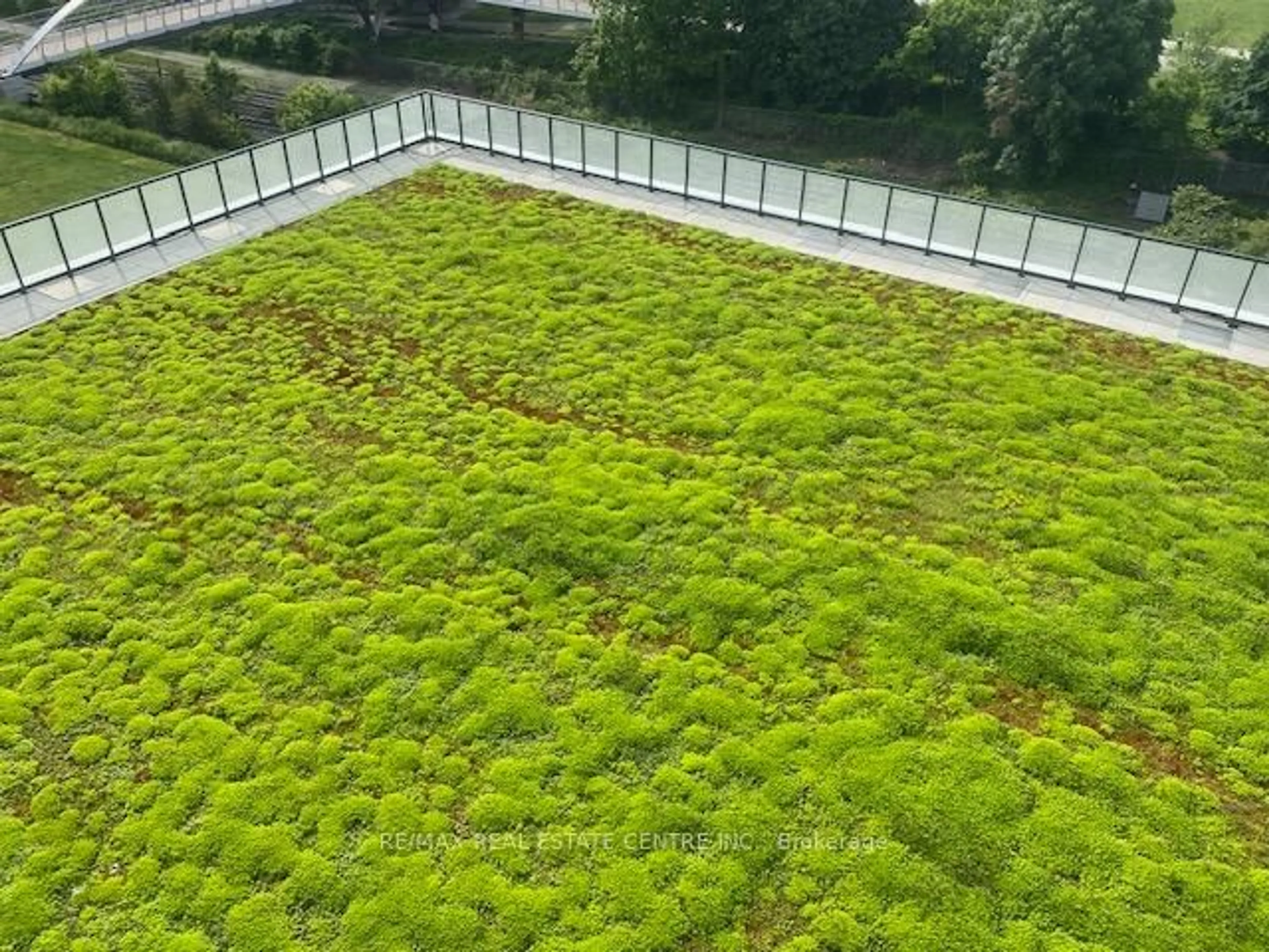 A pic from outside/outdoor area/front of a property/back of a property/a pic from drone, unknown for 30 Ordnance St #701, Toronto Ontario M6K 1A2