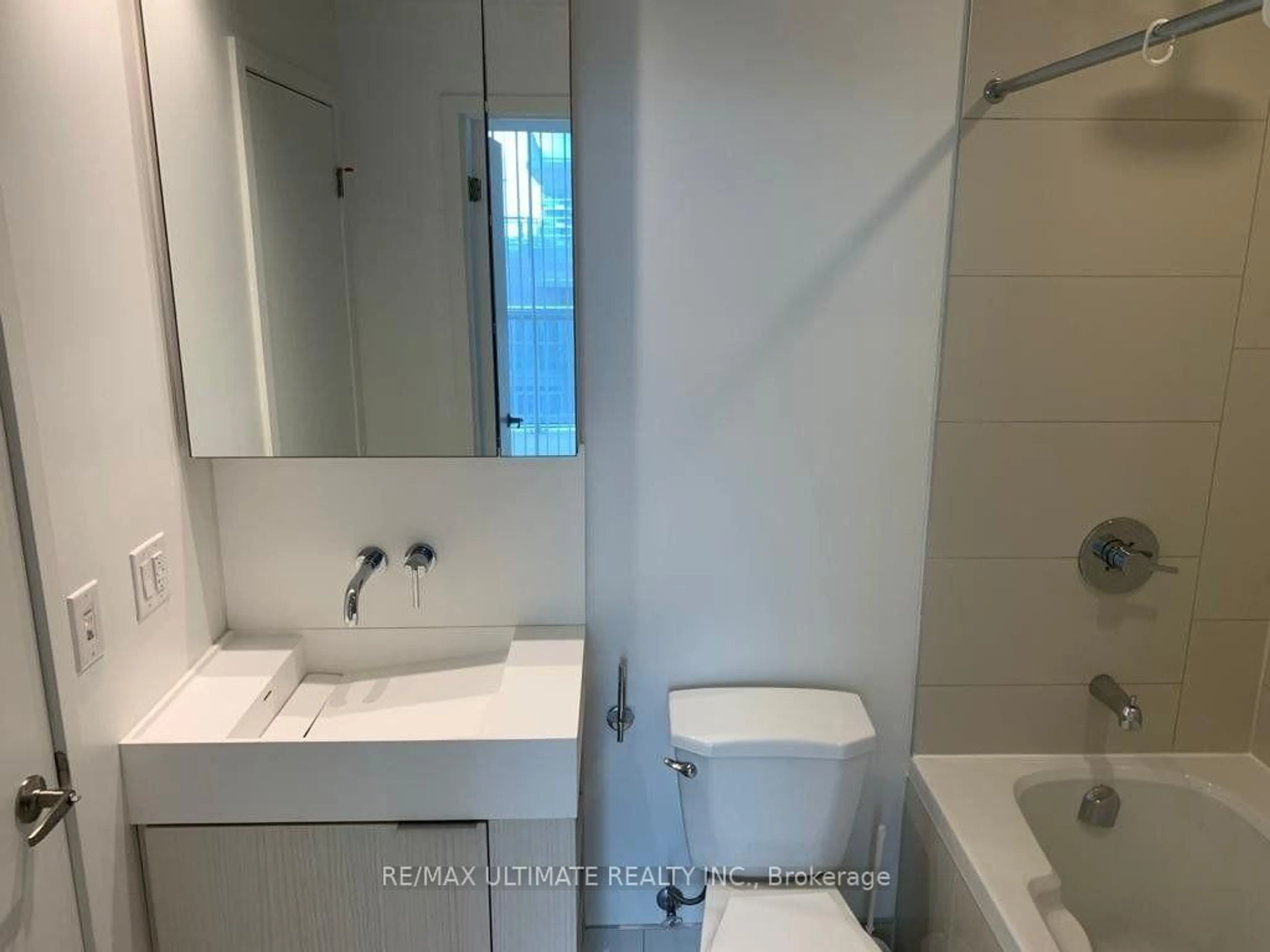 Standard bathroom, unknown for 15 Lower Jarvis St #1101, Toronto Ontario M5E 0C4