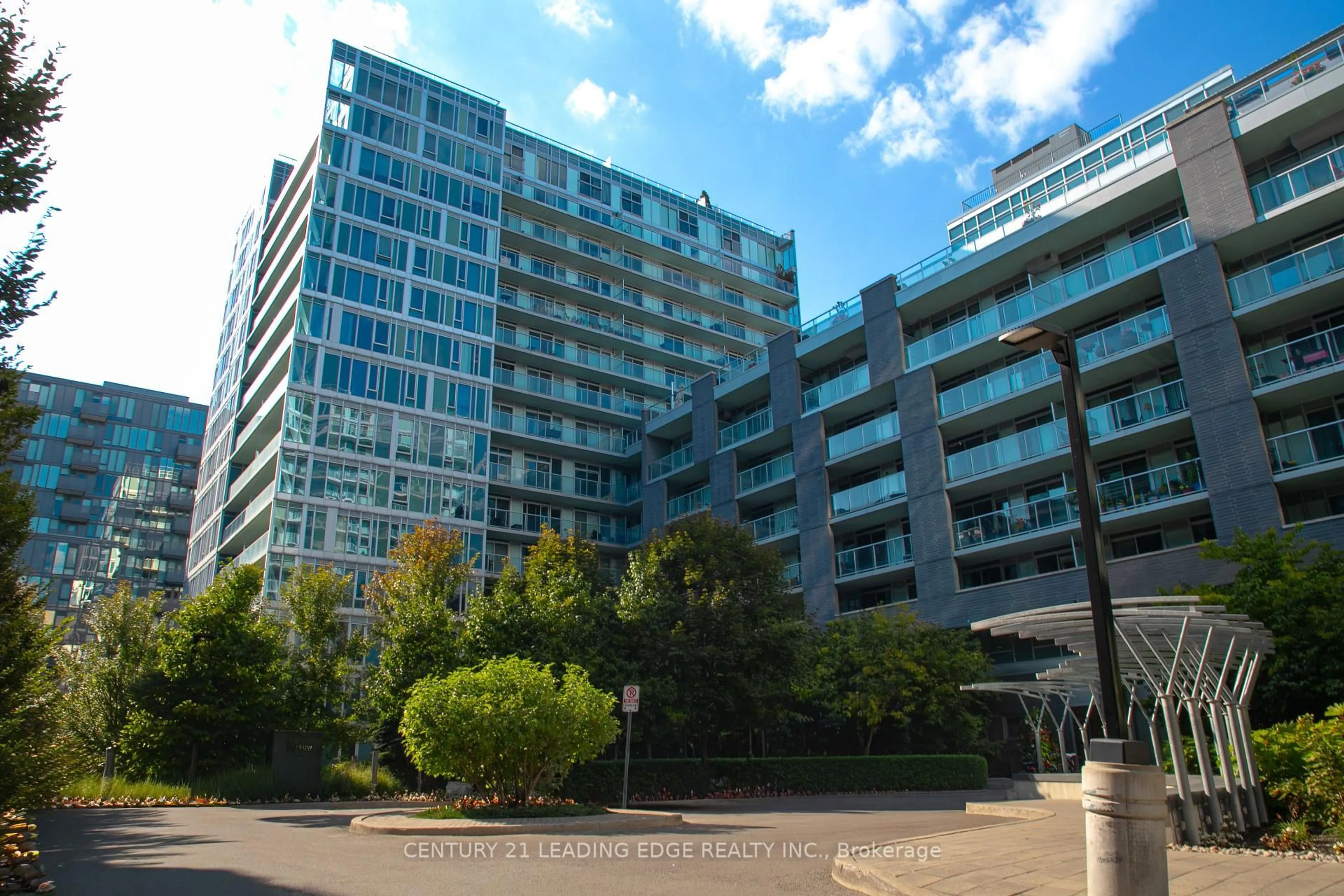 Patio, building for 565 Wilson Ave #1109W, Toronto Ontario M3H 0C6