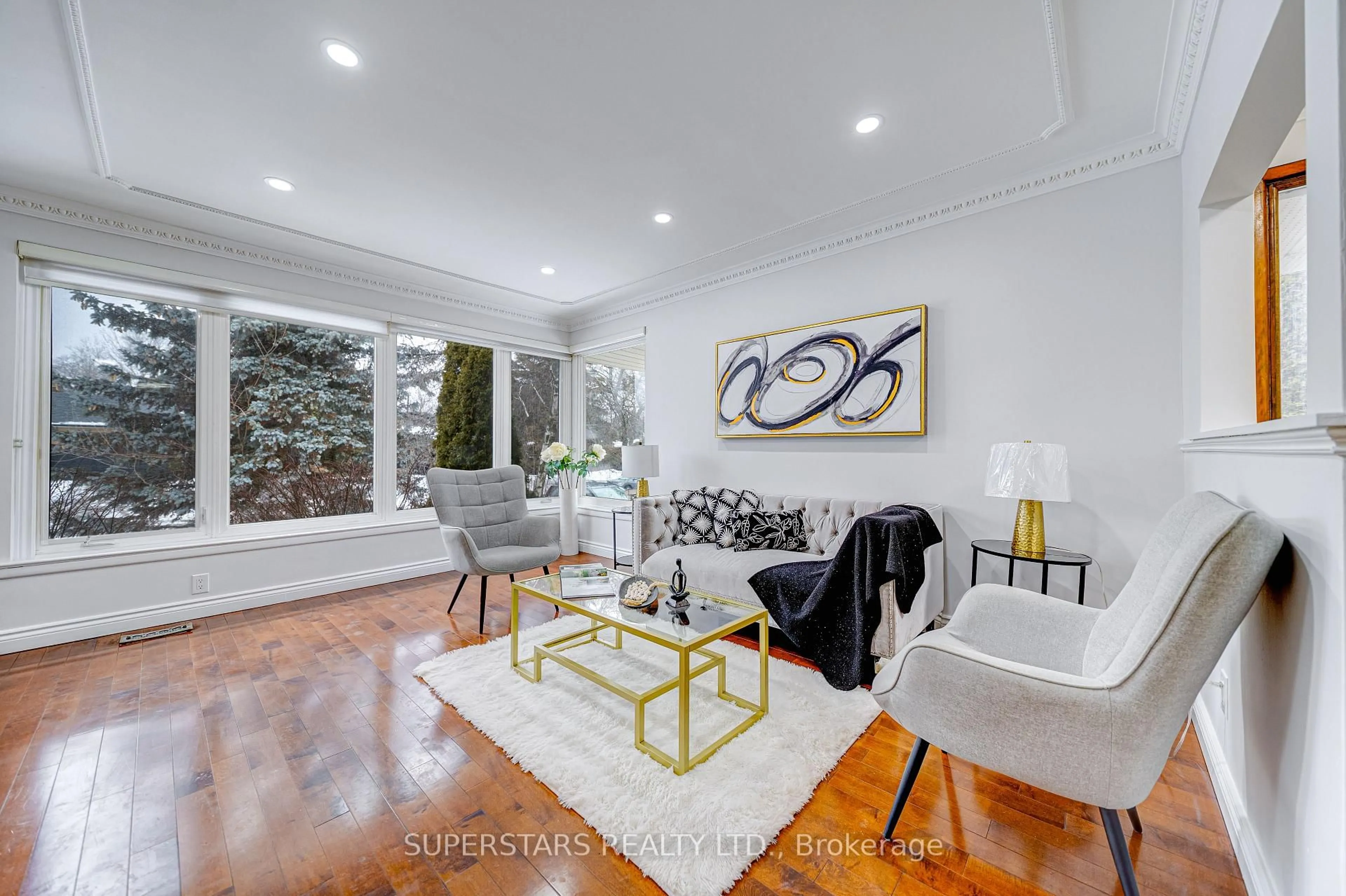 Living room with furniture, unknown for 5 Terrington Crt, Toronto Ontario M3B 2J9