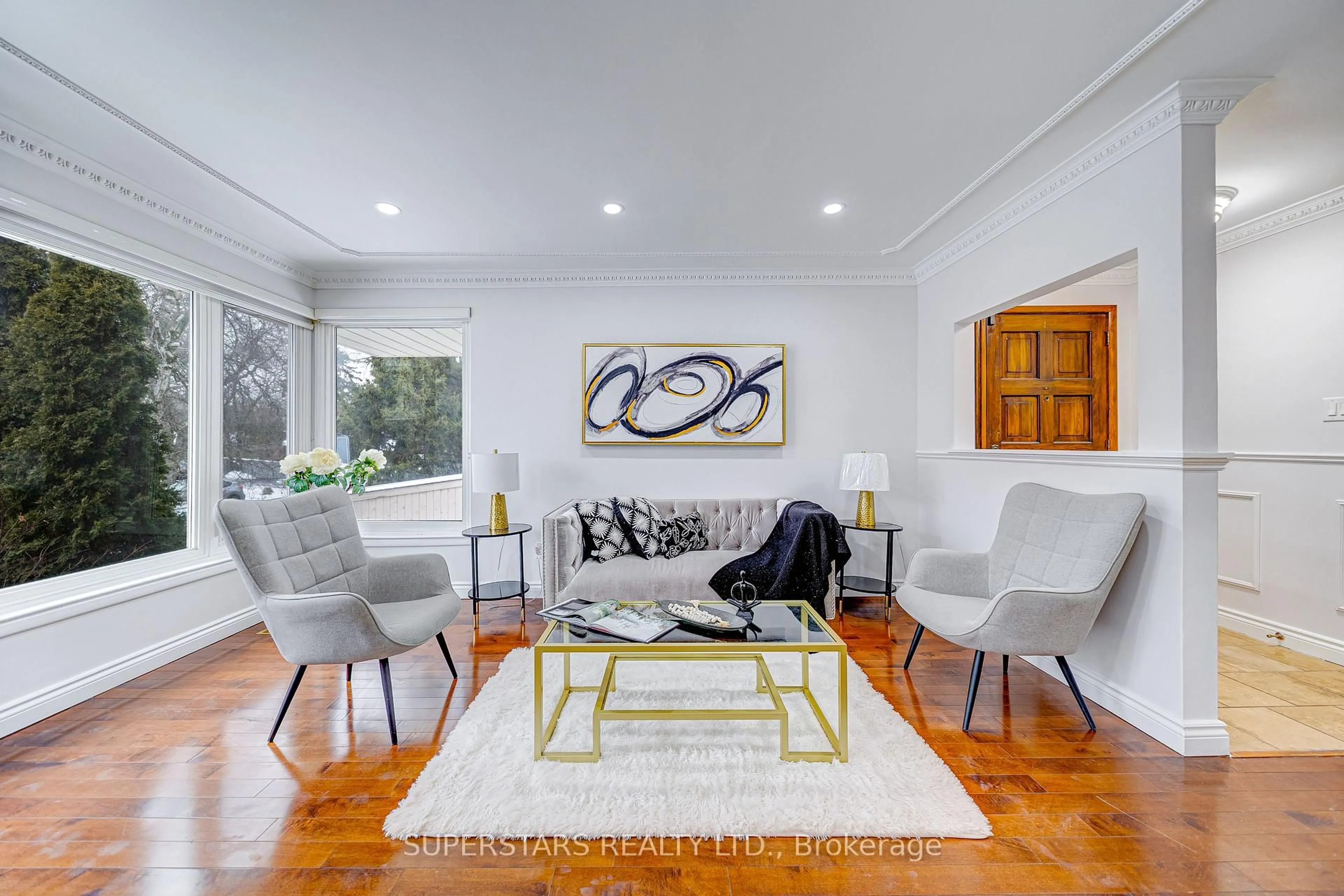 Living room with furniture, unknown for 5 Terrington Crt, Toronto Ontario M3B 2J9