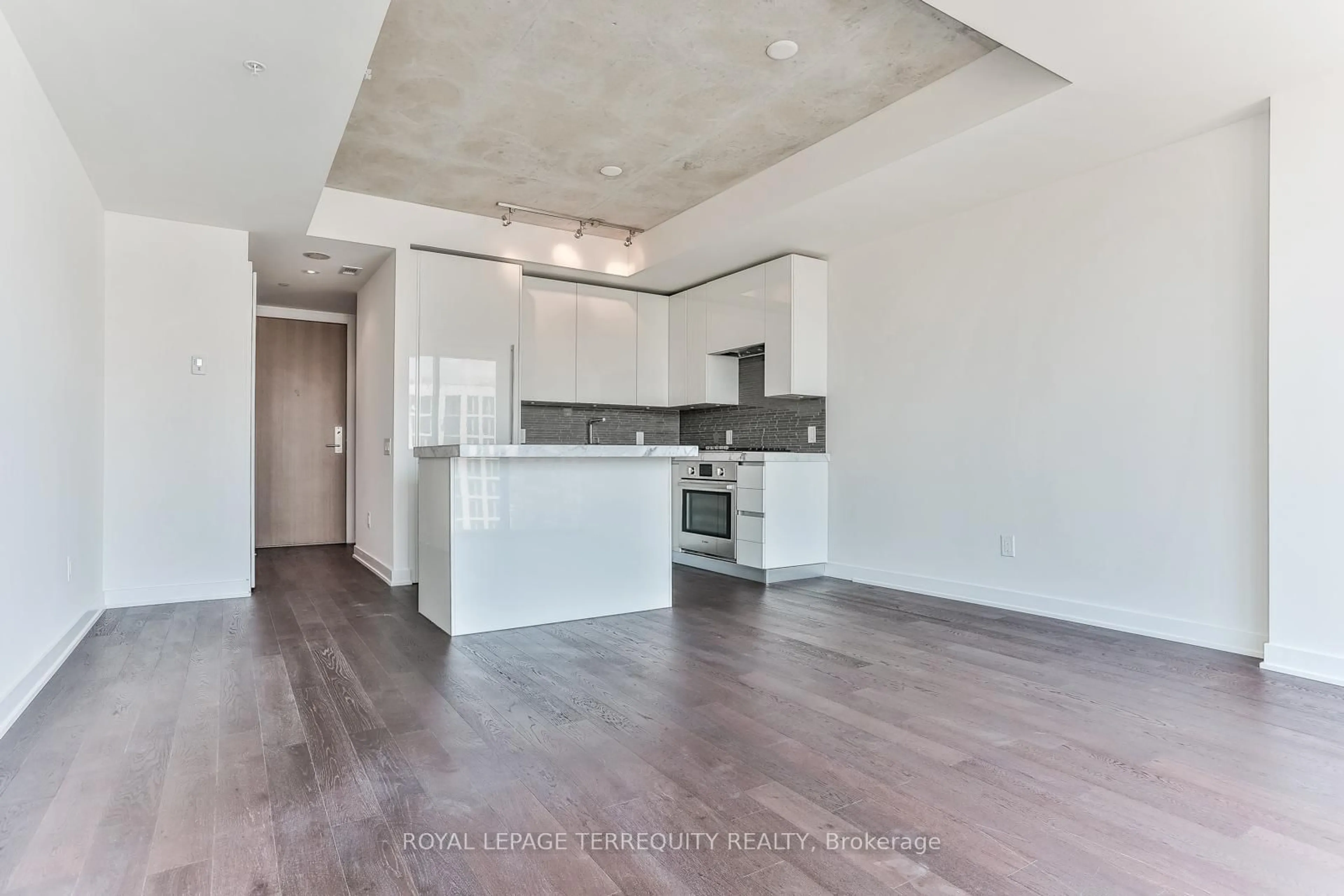 Open concept kitchen, unknown for 629 King St #PH 1414, Toronto Ontario M5V 0G9