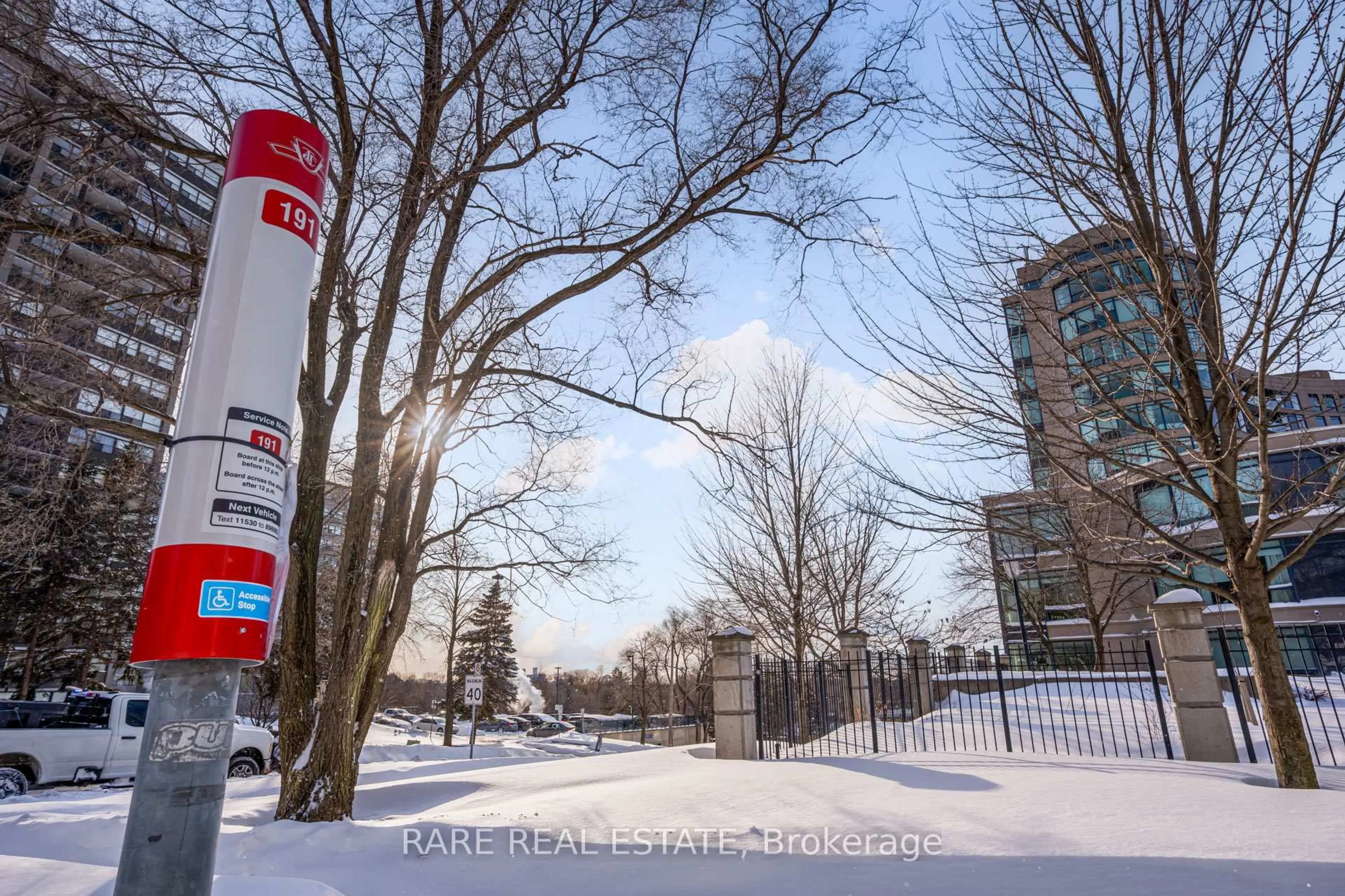 Unknown for 18 Valley Wood Dr #310, Toronto Ontario M3A 0A1