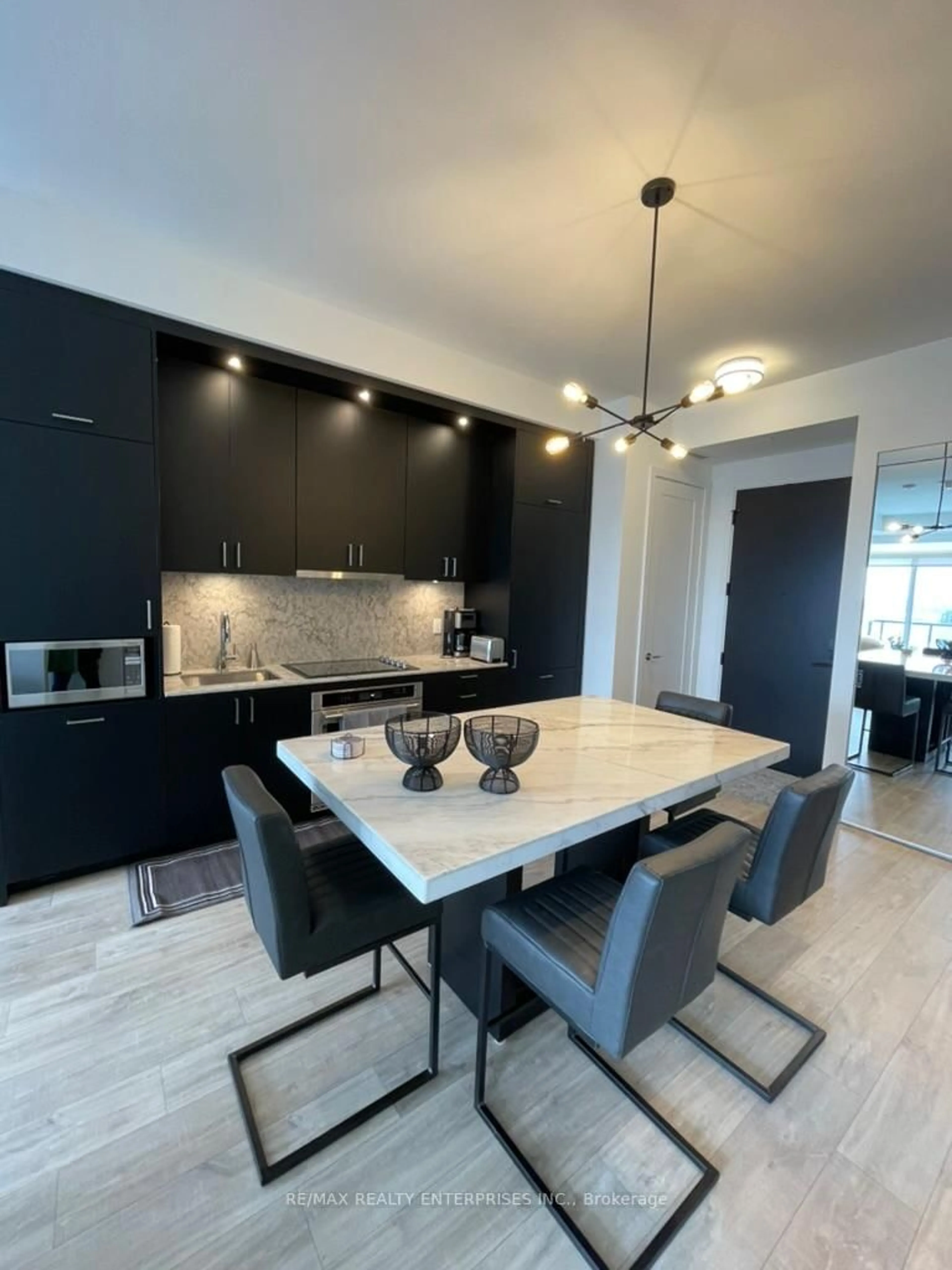 Contemporary kitchen, ceramic/tile floor for 470 FRONT St #3403, Toronto Ontario M5V 0V6