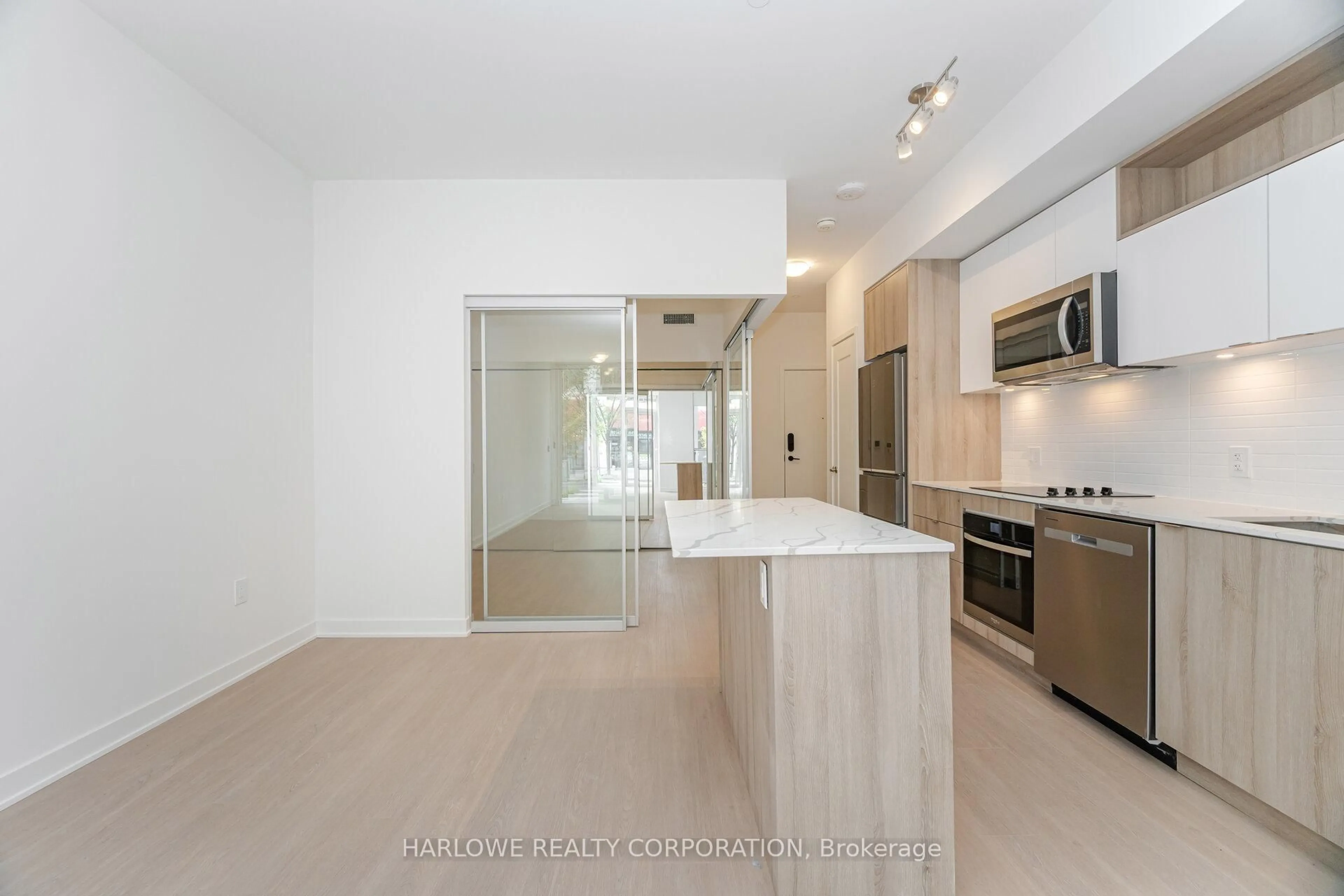 Open concept kitchen, unknown for 60 Princess St #105 Se, Toronto Ontario M5A 2C7