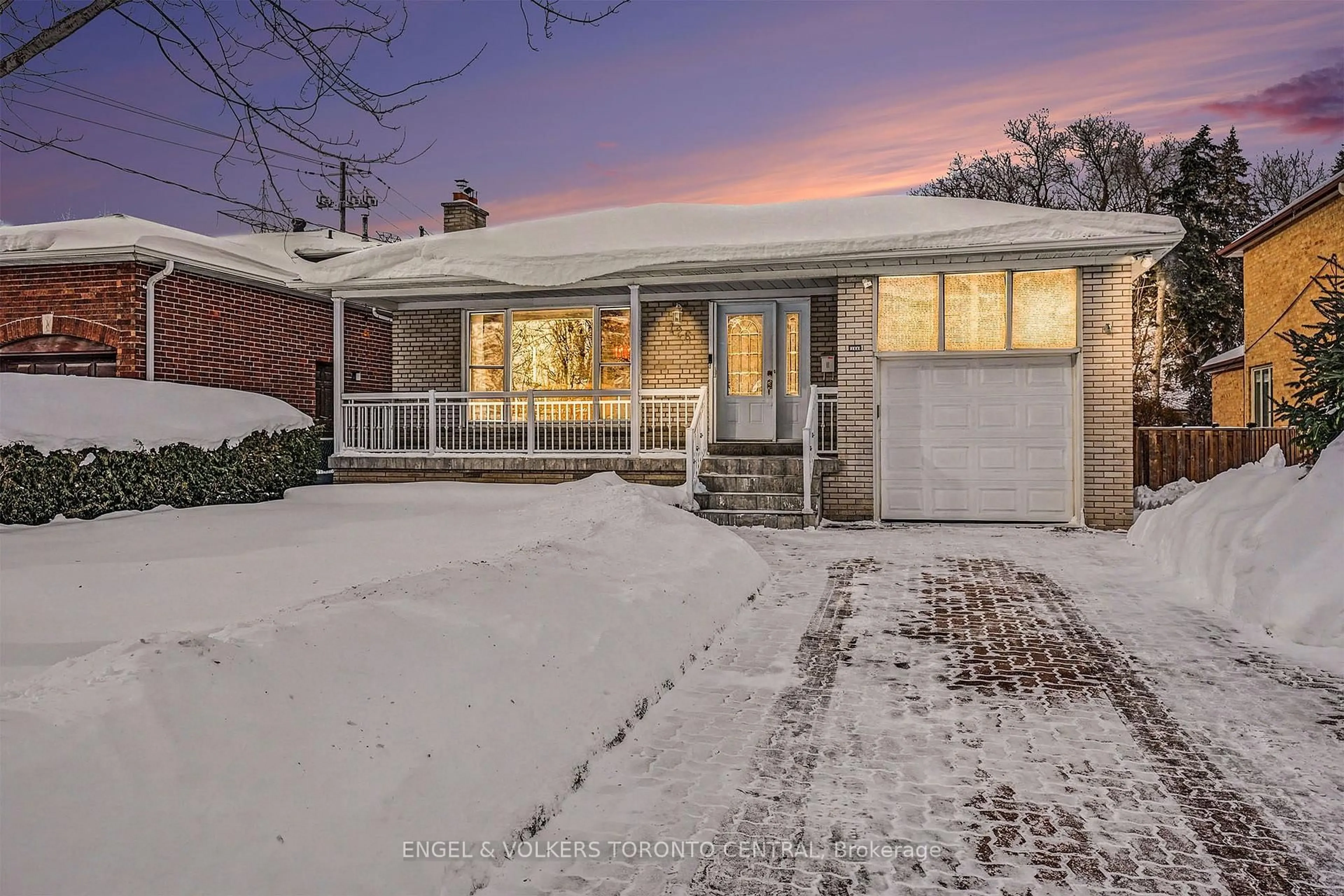 Home with brick exterior material, street for 126 Pemberton Ave, Toronto Ontario M2M 1Y7