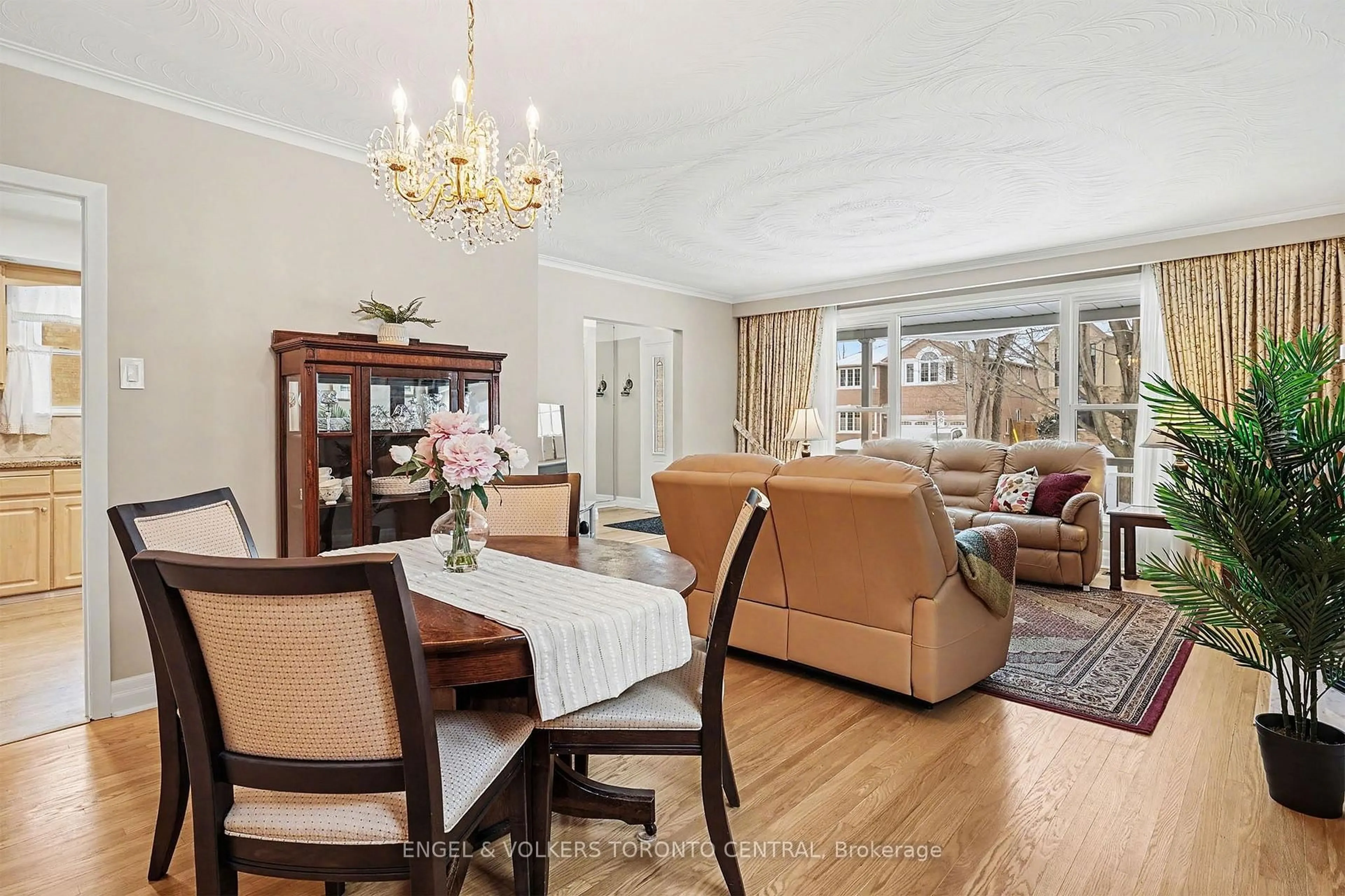 Dining room, unknown for 126 Pemberton Ave, Toronto Ontario M2M 1Y7