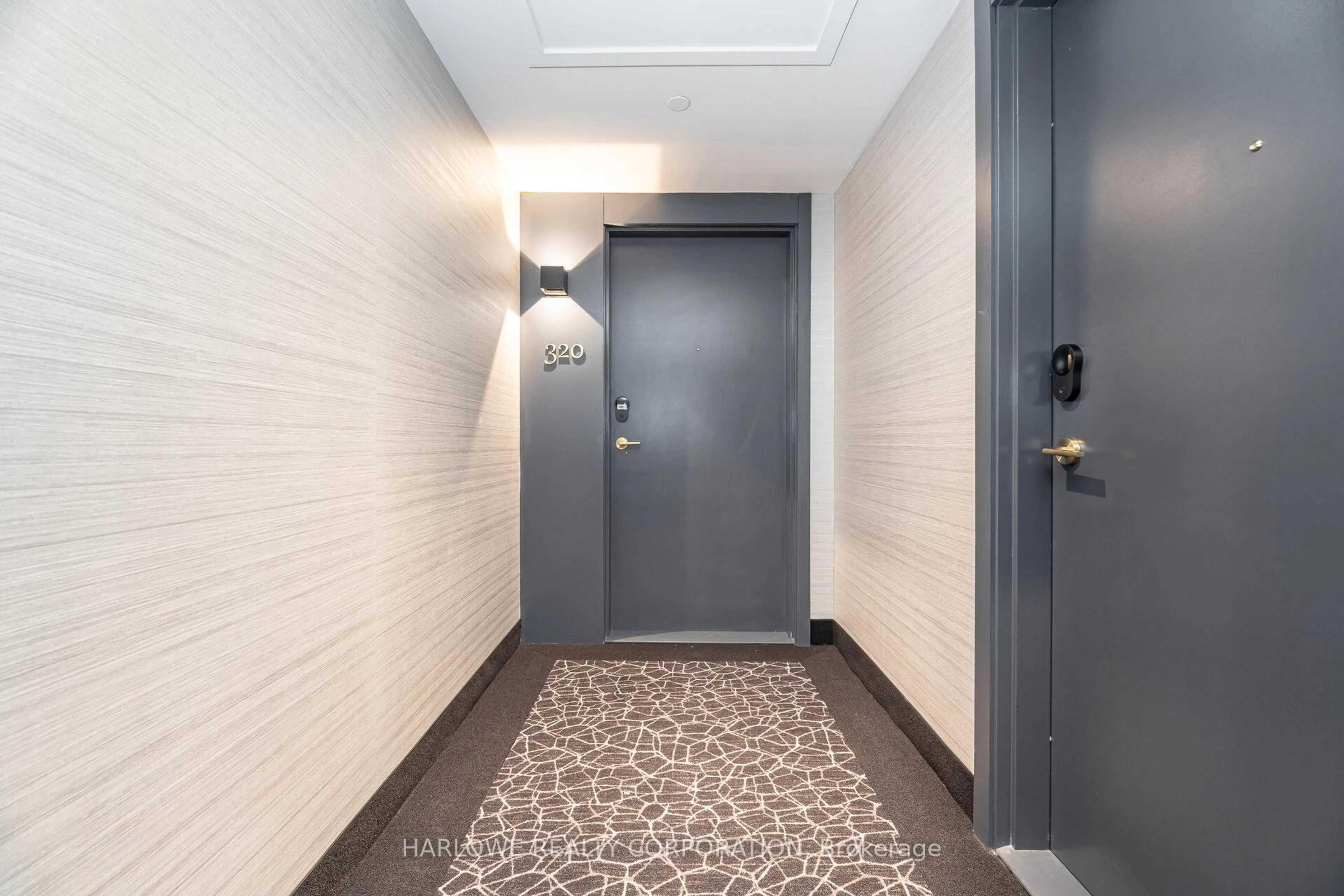 Indoor foyer for 543 Richmond St #320, Toronto Ontario M5V 0W9