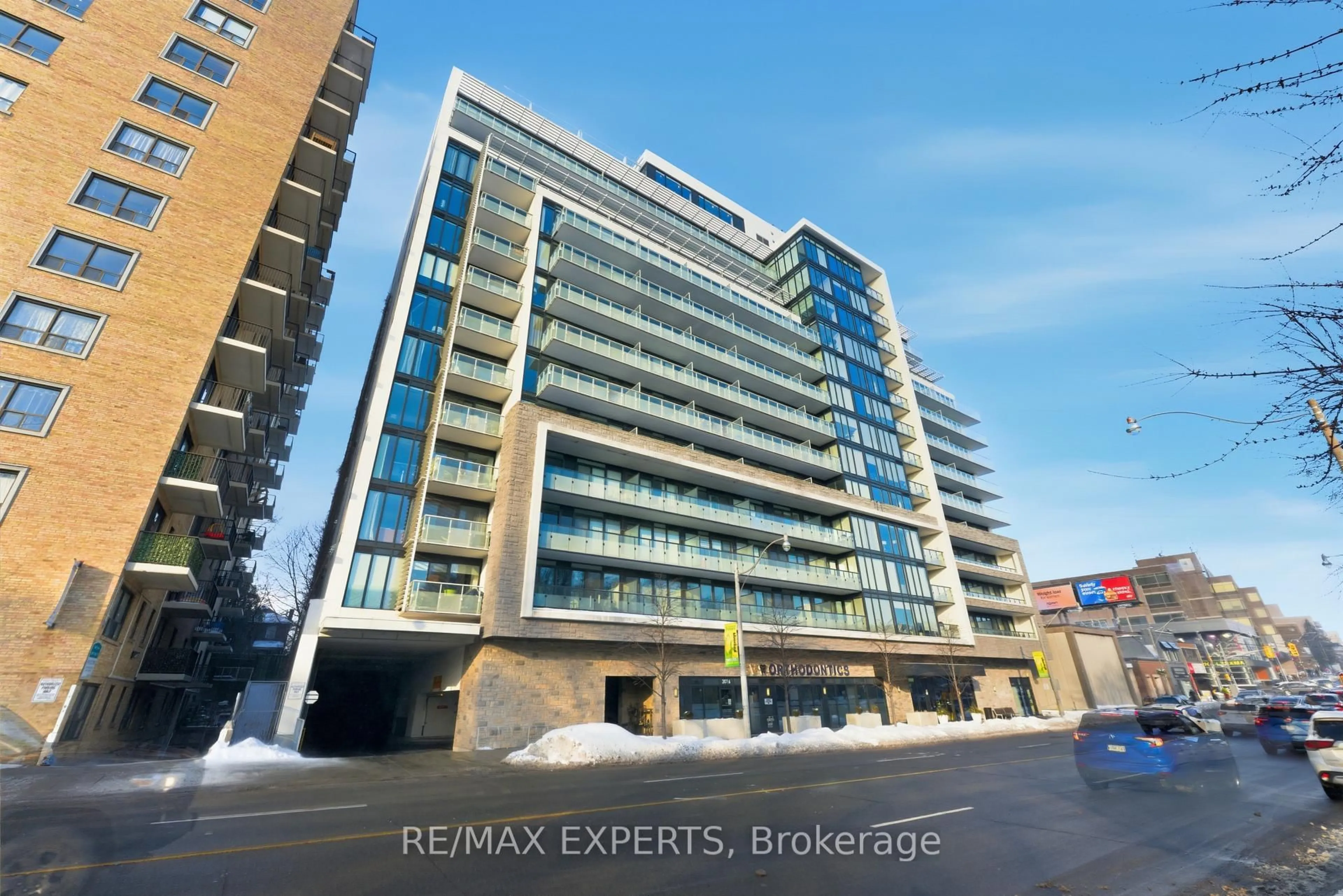 A pic from outside/outdoor area/front of a property/back of a property/a pic from drone, building for 3018 Yonge St #410, Toronto Ontario M4N 2K4