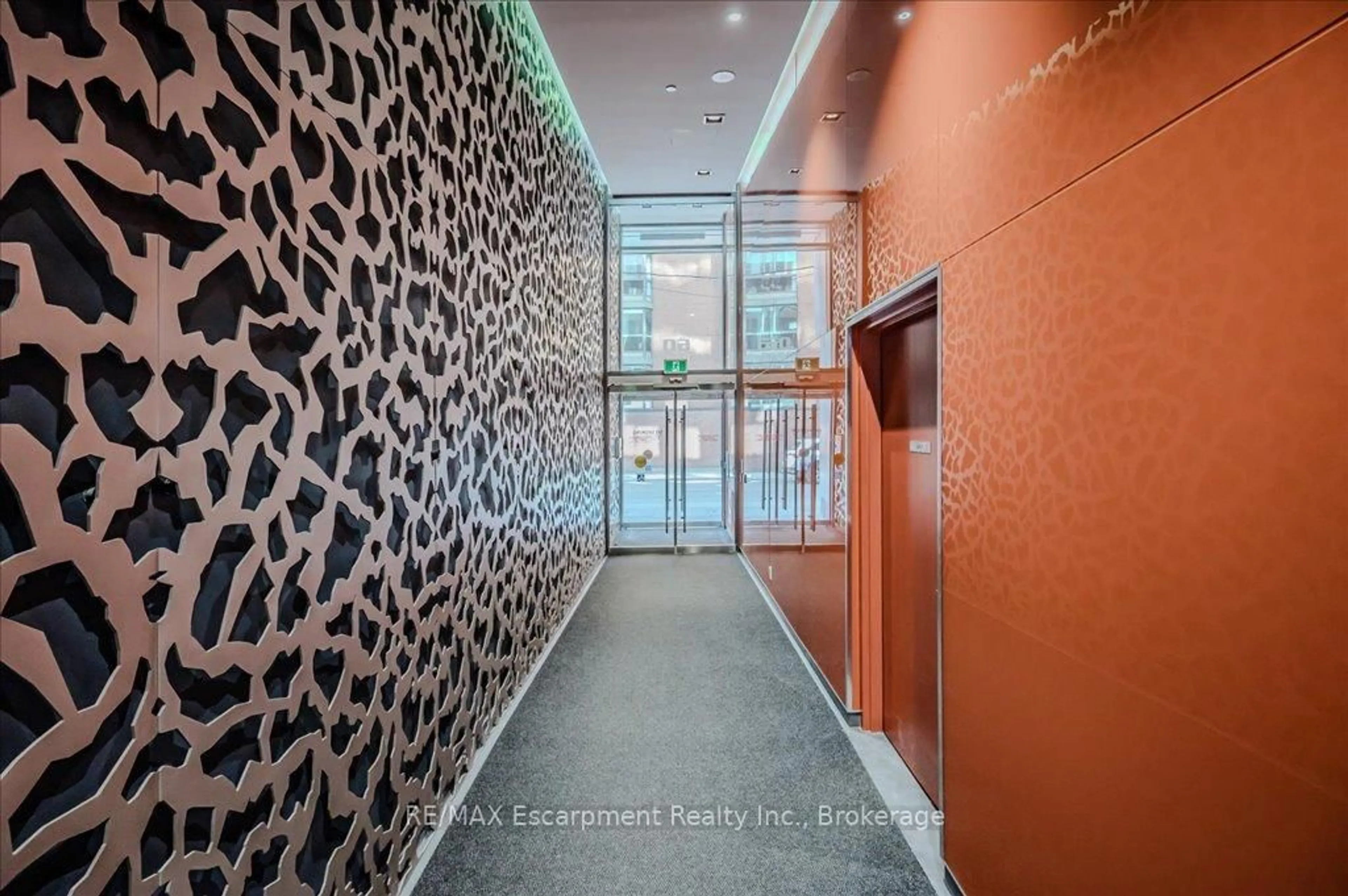 Indoor foyer for 60 Colborne St #802, Toronto Ontario M5E 0B7