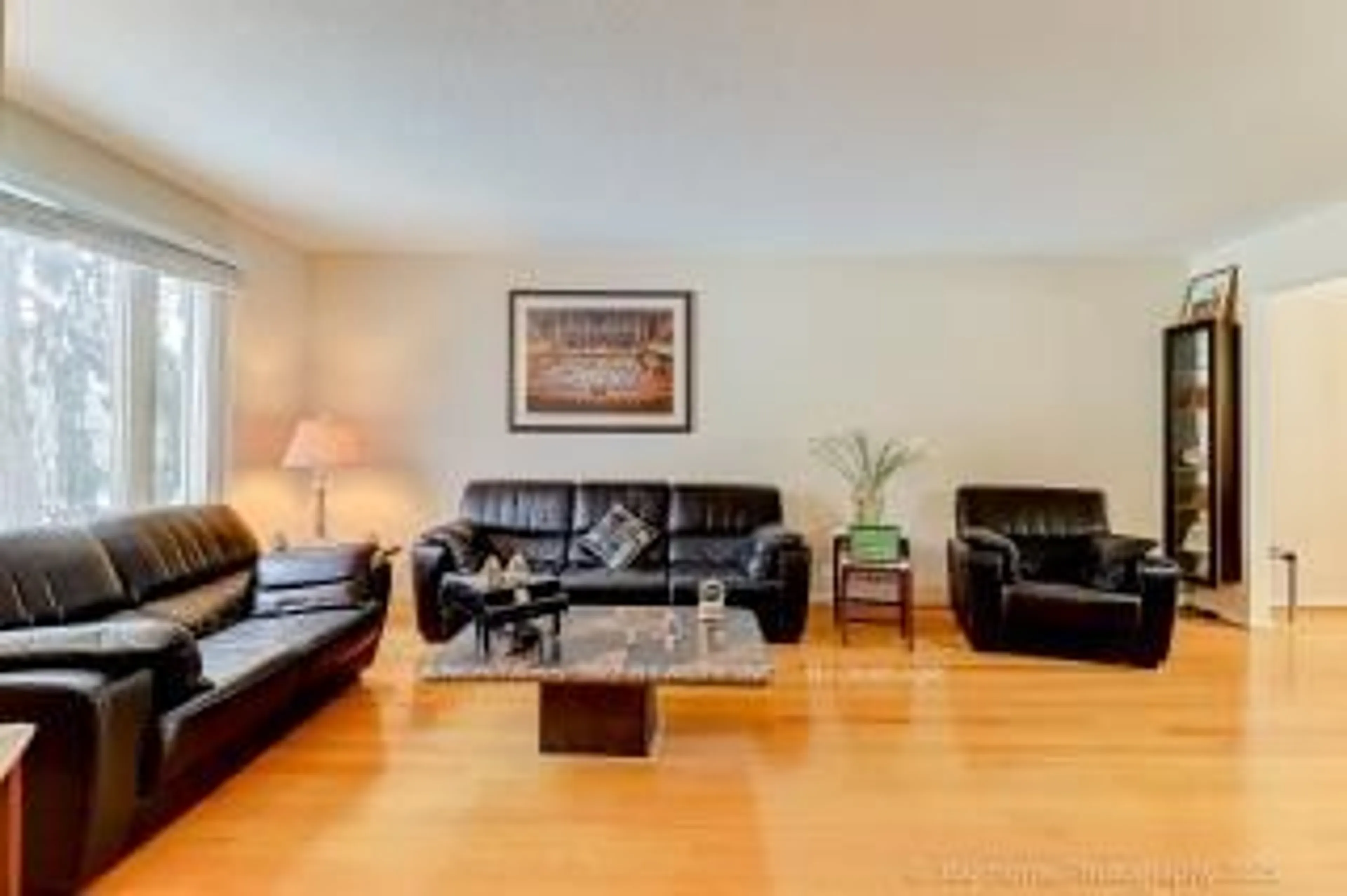 Living room with furniture, unknown for 31 Whitehorn Cres, Toronto Ontario M2J 3B1