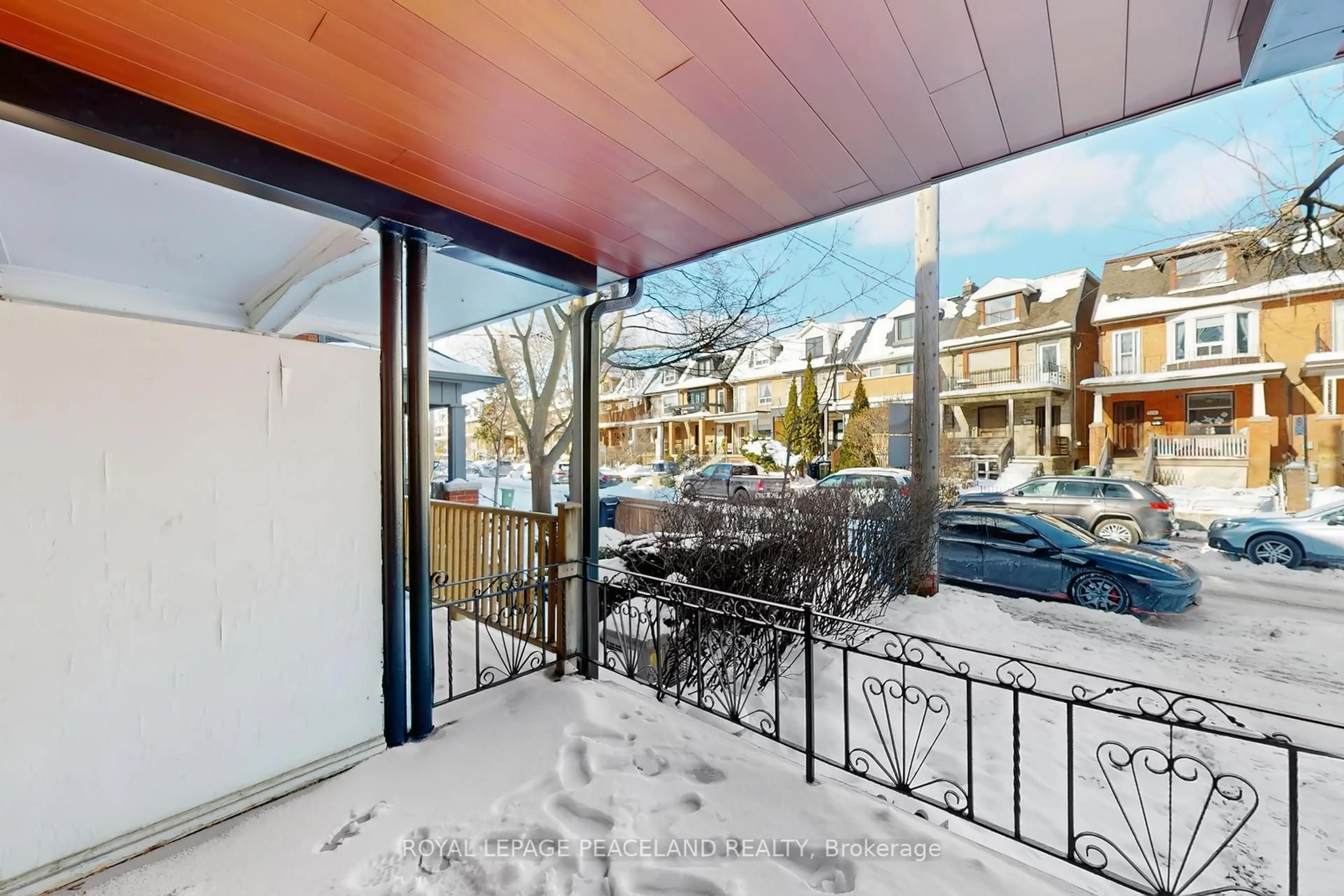 Patio, street for 101 Marchmount Rd, Toronto Ontario M6G 2B2