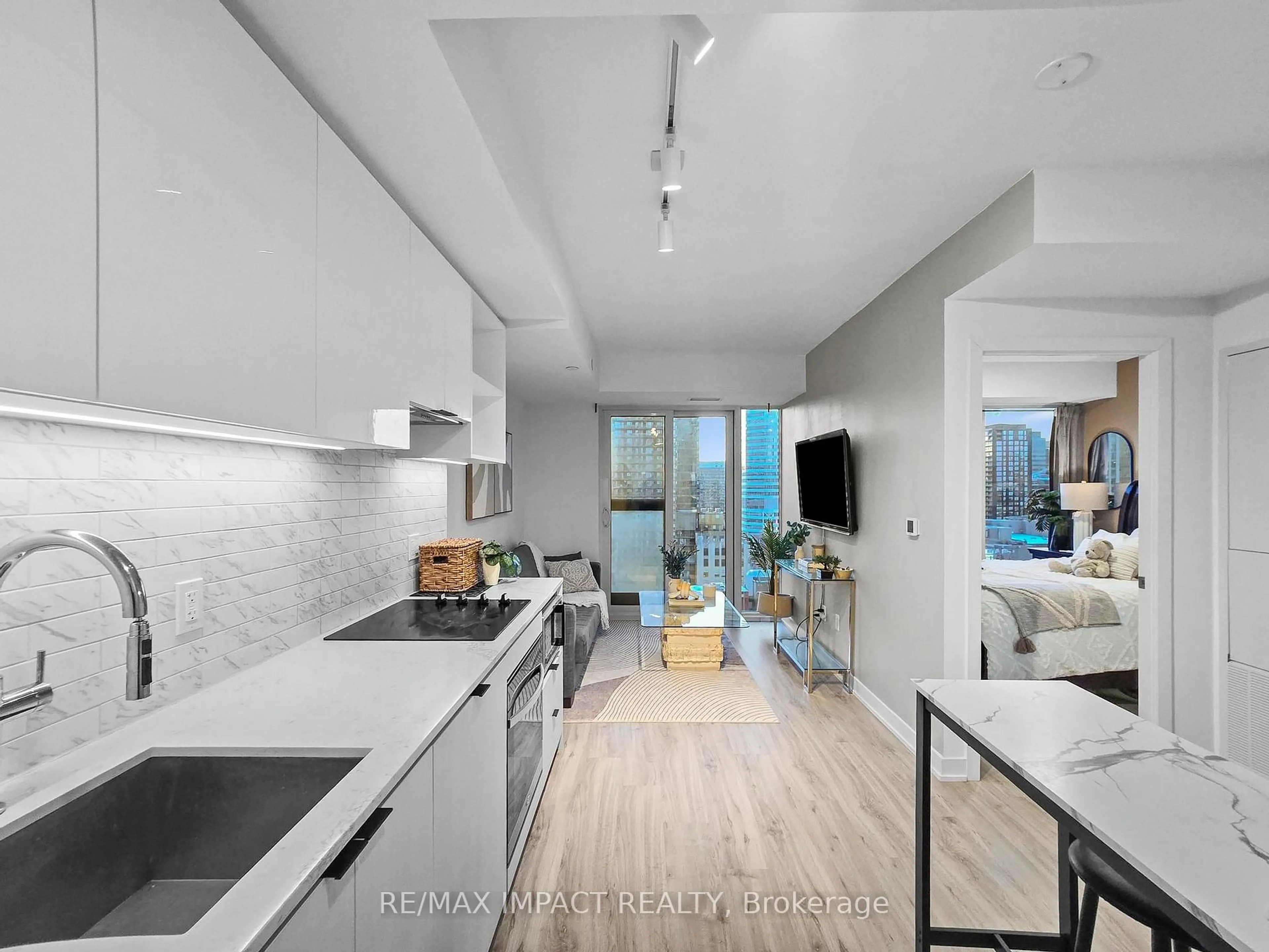 Open concept kitchen, unknown for 252 Church St #2616, Toronto Ontario M5B 0E6