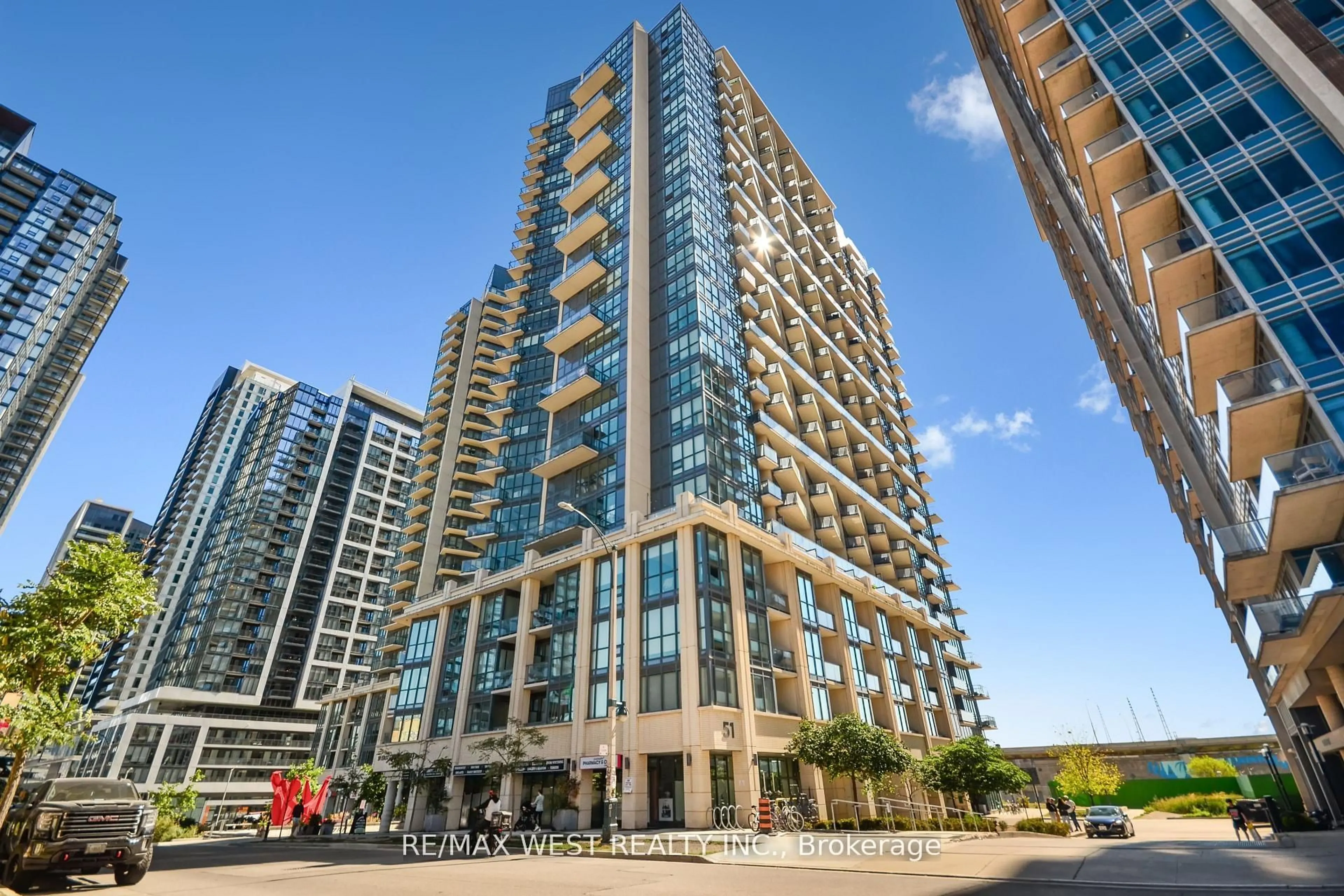 Patio, building for 51 East Liberty St #607, Toronto Ontario M6K 3P8