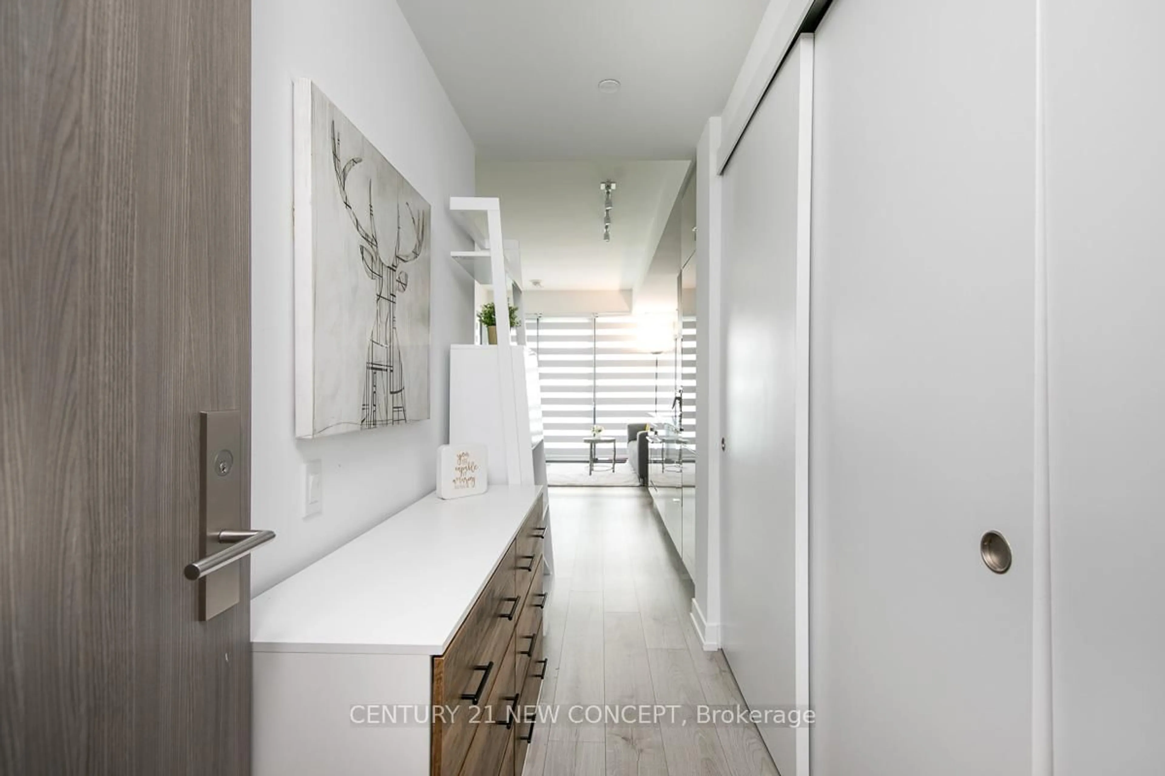 Unknown for 161 Roehampton Ave #2009, Toronto Ontario M4P 0C8