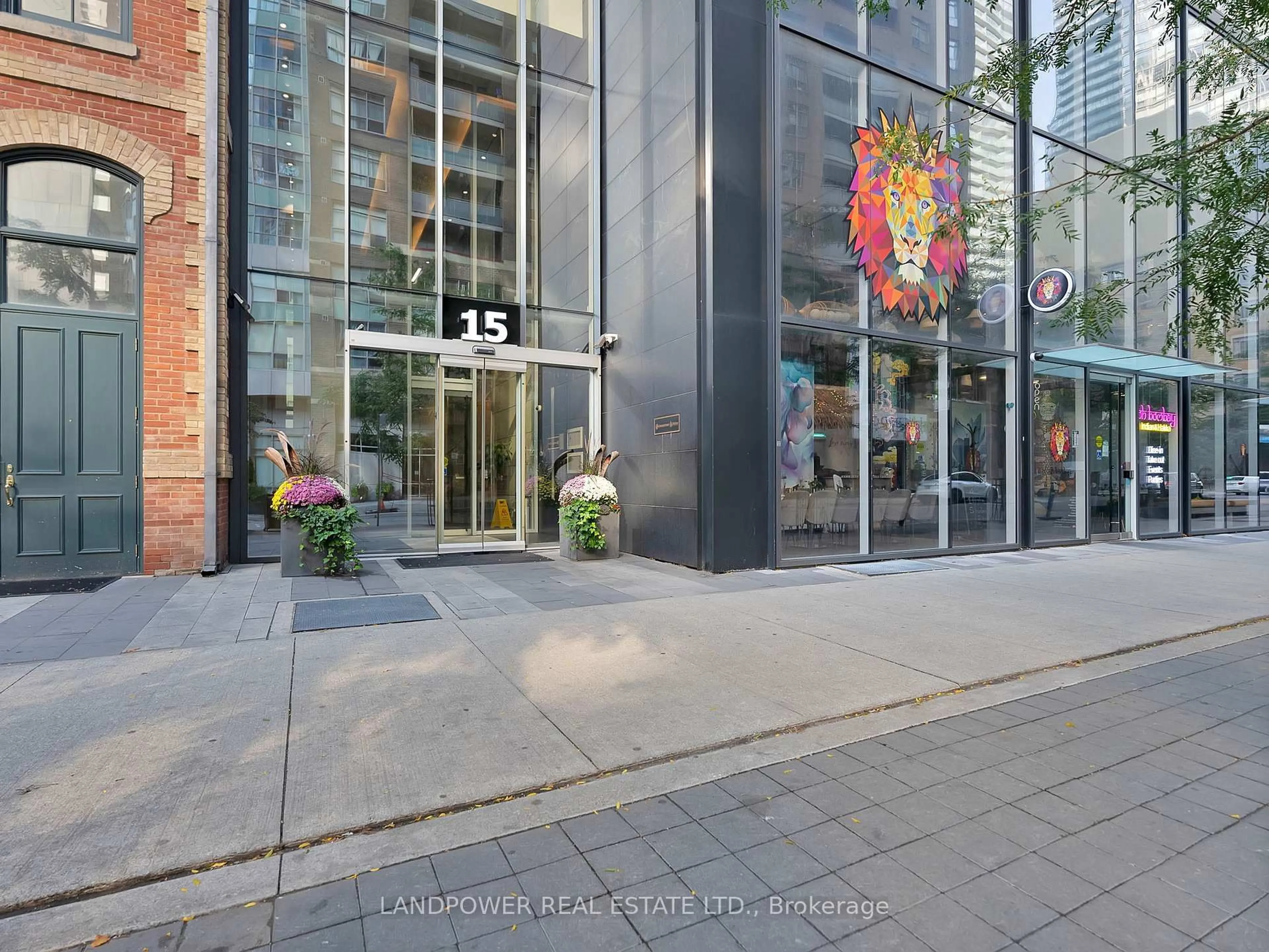 Indoor foyer for 15 Grenville St #2609, Toronto Ontario M4Y 0B9