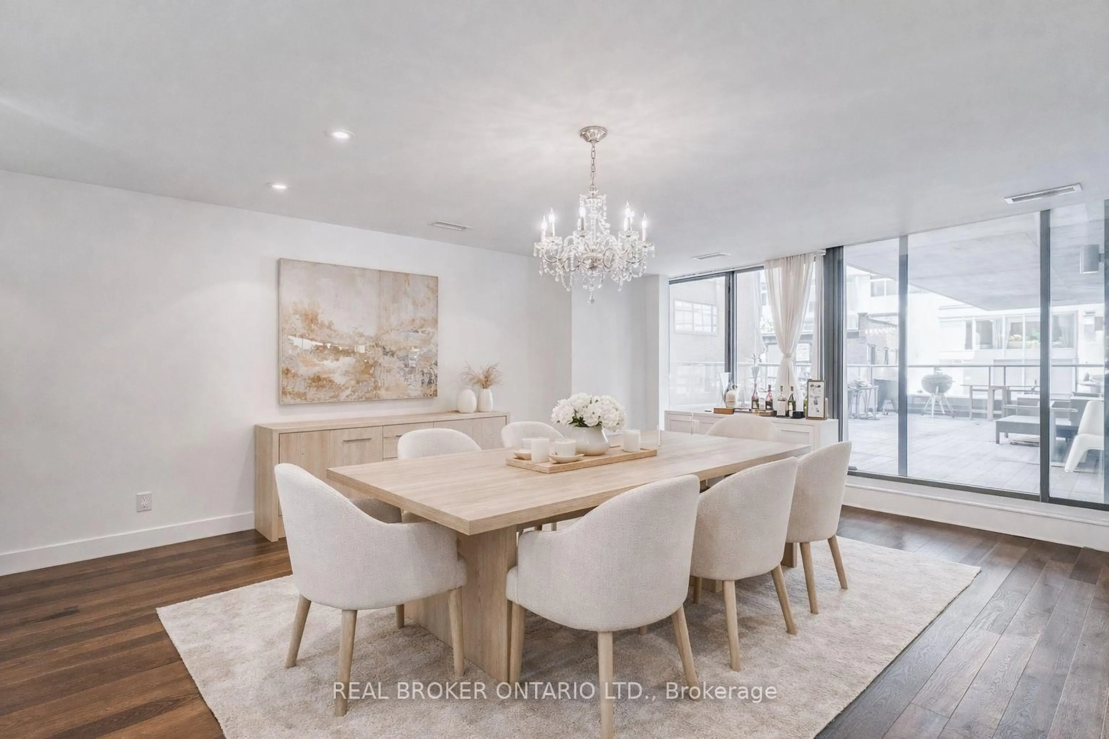 Dining room, unknown for 500 Wellington St #201, Toronto Ontario M5V 1E3